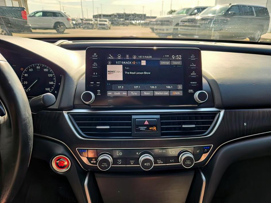 2018 Honda Accord Touring - Photo 20