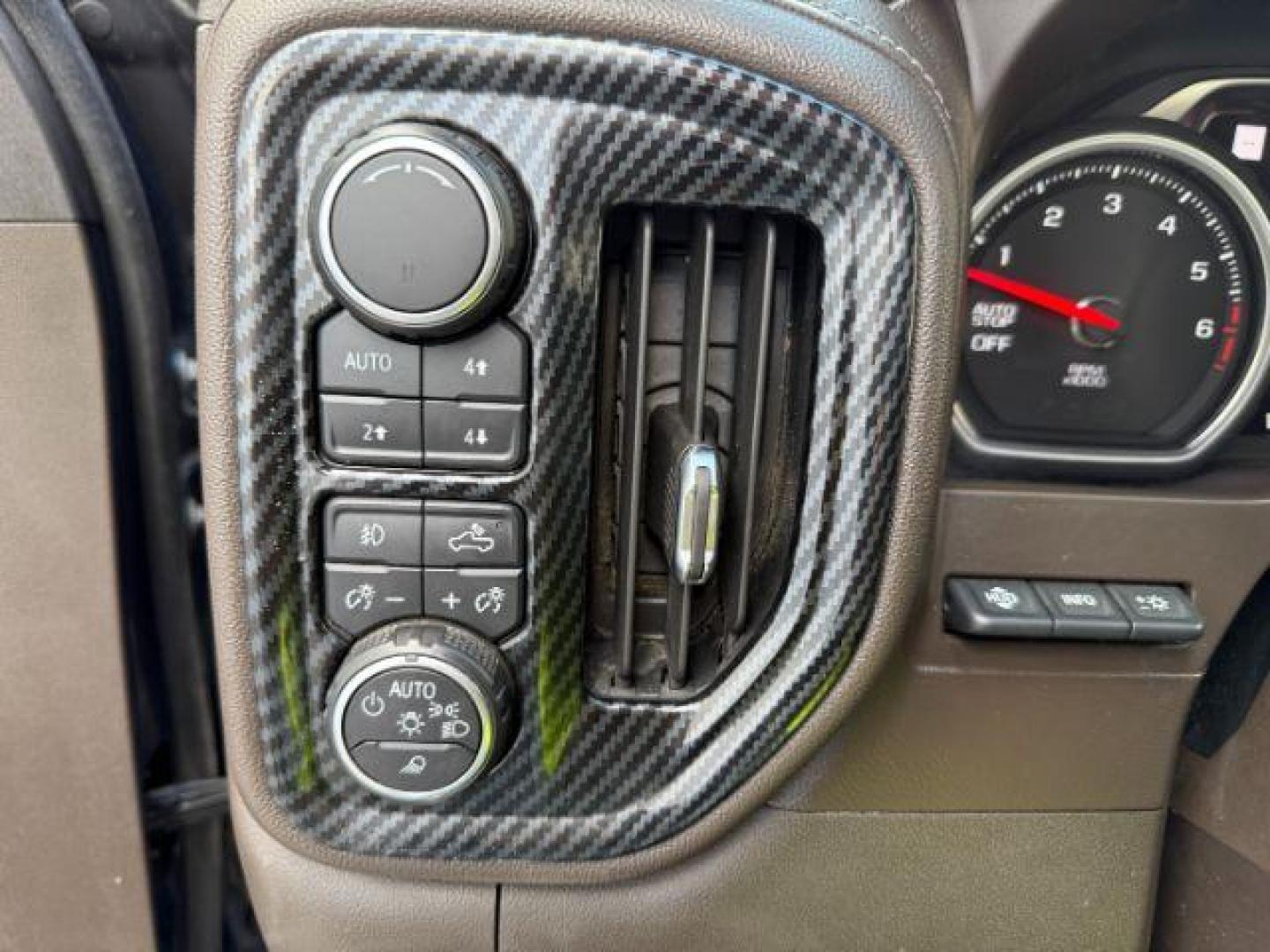 2019 Northsky Blue Metallic /Gideon/Very Dark Atmosphere Chevrolet Silverado 1500 LTZ (1GCUYGEL4KZ) with an 6.2 engine, AUTOMATIC transmission, located at 1235 N Woodruff Ave., Idaho Falls, 83401, (208) 523-1053, 43.507172, -112.000488 - At Timberline Auto, finding a great deal on your next vehicle is always easy! Our experienced sales staff's goal is to help find you the right vehicle at the right price! Our knowledgeable finance department has options for almost any credit score. We offer extended service contract options to prote - Photo#14