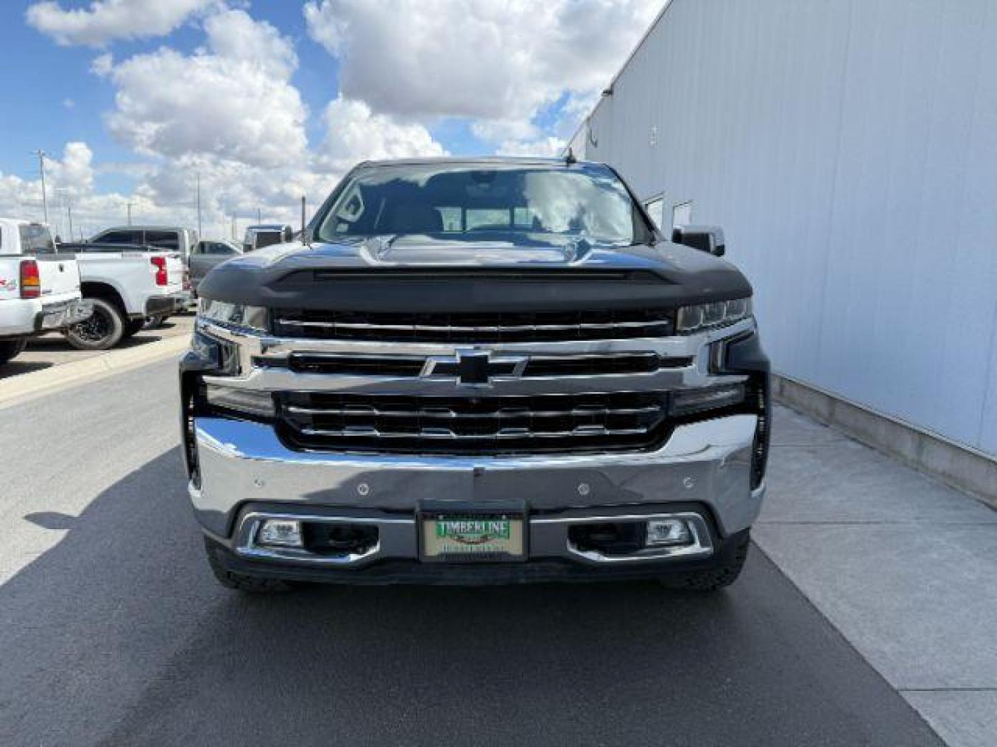 2019 Northsky Blue Metallic /Gideon/Very Dark Atmosphere Chevrolet Silverado 1500 LTZ (1GCUYGEL4KZ) with an 6.2 engine, AUTOMATIC transmission, located at 1235 N Woodruff Ave., Idaho Falls, 83401, (208) 523-1053, 43.507172, -112.000488 - At Timberline Auto, finding a great deal on your next vehicle is always easy! Our experienced sales staff's goal is to help find you the right vehicle at the right price! Our knowledgeable finance department has options for almost any credit score. We offer extended service contract options to prote - Photo#8