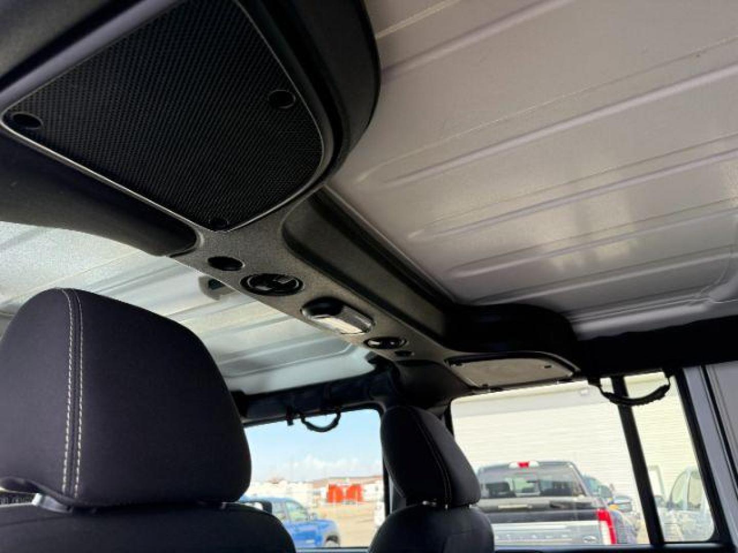2016 Bright White Clearcoat /Black Jeep Wrangler Unlimited Rubicon (1C4BJWFG1GL) with an Pentastar 3.6L V-6 DOHC engine, AUTOMATIC transmission, located at 1235 N Woodruff Ave., Idaho Falls, 83401, (208) 523-1053, 43.507172, -112.000488 - Photo#15