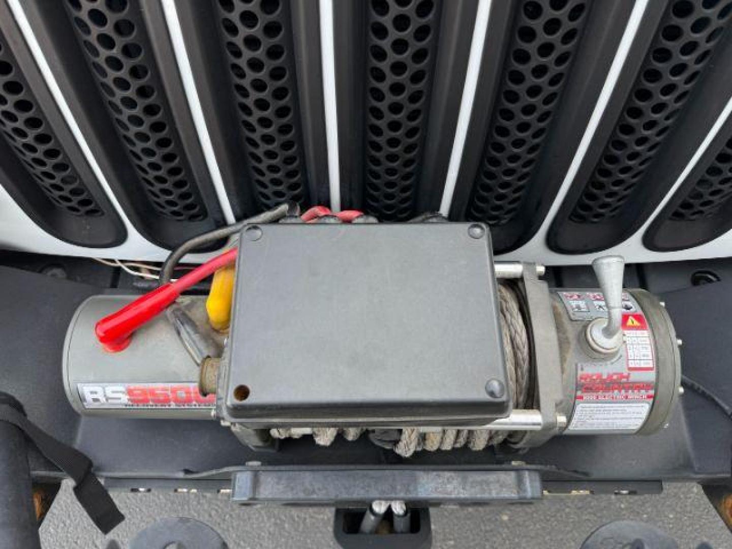 2016 Bright White Clearcoat /Black Jeep Wrangler Unlimited Rubicon (1C4BJWFG1GL) with an Pentastar 3.6L V-6 DOHC engine, AUTOMATIC transmission, located at 1235 N Woodruff Ave., Idaho Falls, 83401, (208) 523-1053, 43.507172, -112.000488 - Photo#22