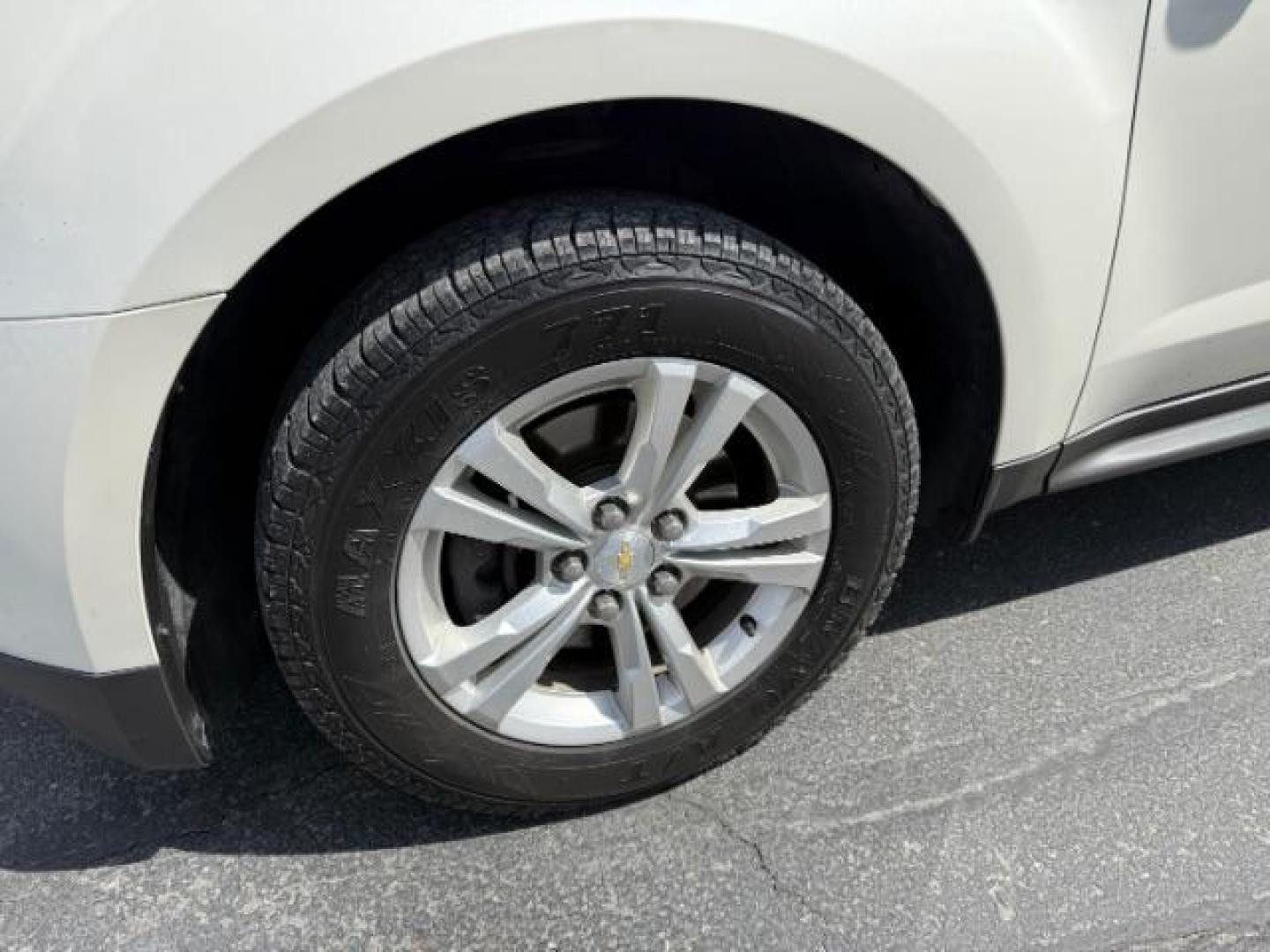 2014 Summit White /Jet Black Chevrolet Equinox 2LT (1GNFLGEK3EZ) with an 2.4L I-4 gasoline direct injection engine, AUTOMATIC transmission, located at 1235 N Woodruff Ave., Idaho Falls, 83401, (208) 523-1053, 43.507172, -112.000488 - At Timberline Auto, finding a great deal on your next vehicle is always easy! Our experienced sales staff's goal is to help find you the right vehicle at the right price! Our knowledgeable finance department has options for almost any credit score. We offer extended service contract options to prote - Photo#8
