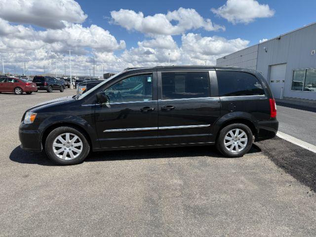 photo of 2013 Chrysler Town  and  Country Touring