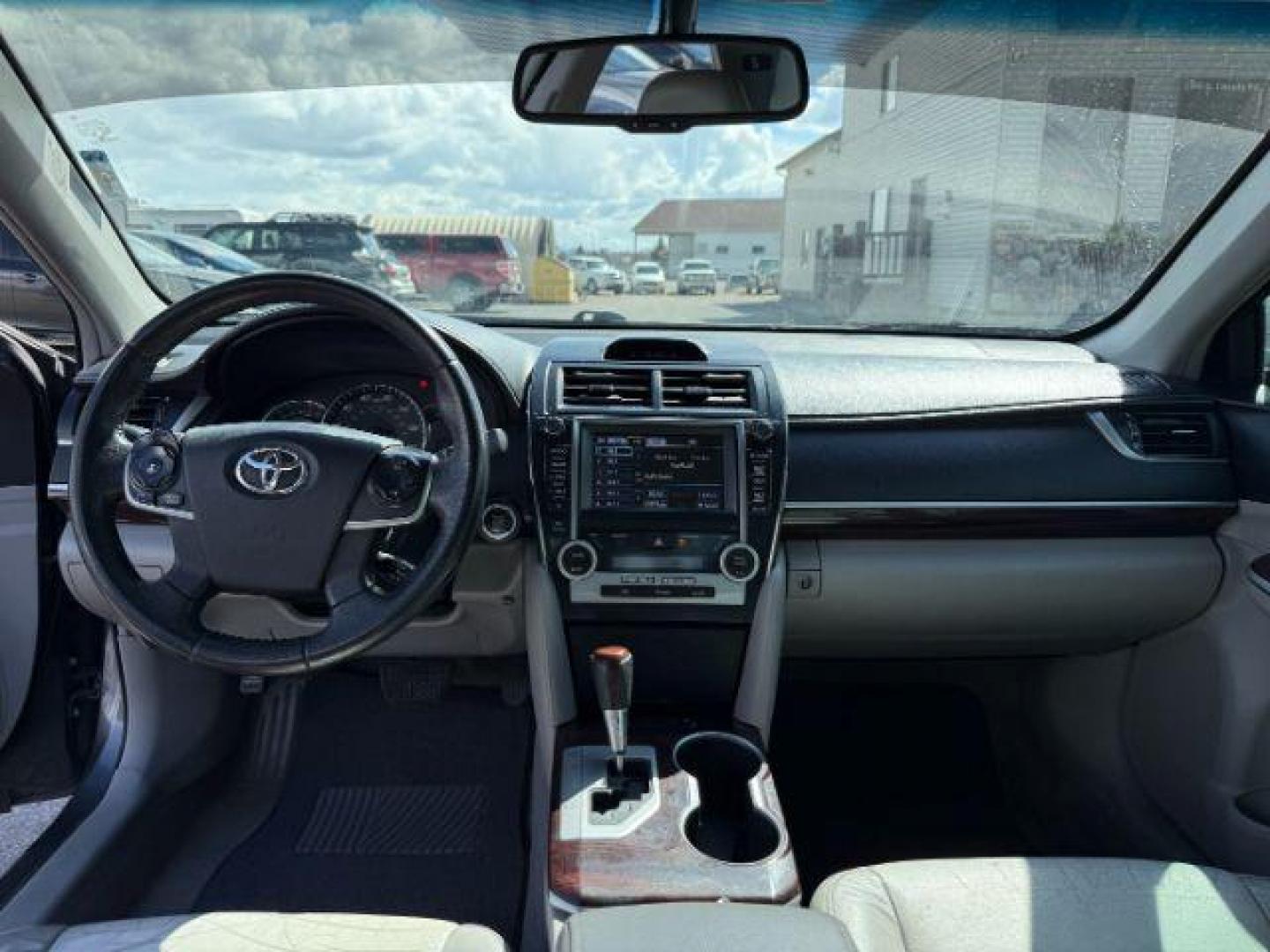 2012 Magnetic Gray Metallic /Ash Toyota Camry SE V6 | XLE V6 (4T1BK1FK5CU) with an 3.5L V-6 DOHC engine, AUTOMATIC transmission, located at 1235 N Woodruff Ave., Idaho Falls, 83401, (208) 523-1053, 43.507172, -112.000488 - At Timberline Auto, finding a great deal on your next vehicle is always easy! Our experienced sales staff's goal is to help find you the right vehicle at the right price! Our knowledgeable finance department has options for almost any credit score. We offer extended service contract options to prote - Photo#16
