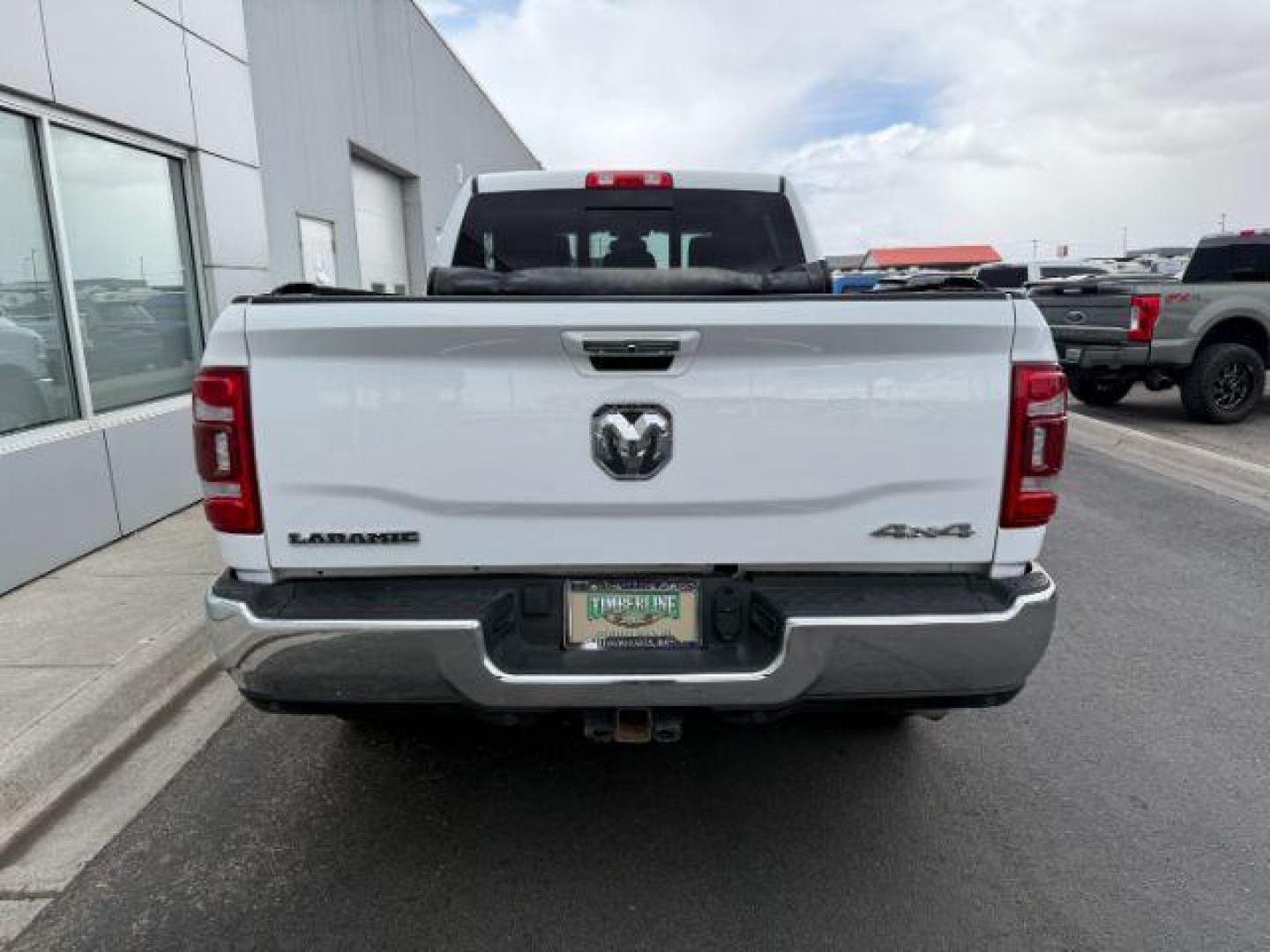 2022 Bright White Clearcoat /Black Ram 2500 LARAMIE (3C6UR5NL6NG) with an 6.7 engine, AUTOMATIC transmission, located at 1235 N Woodruff Ave., Idaho Falls, 83401, (208) 523-1053, 43.507172, -112.000488 - At Timberline Auto, finding a great deal on your next vehicle is always easy! Our experienced sales staff's goal is to help find you the right vehicle at the right price! Our knowledgeable finance department has options for almost any credit score. We offer extended service contract options to prote - Photo#2