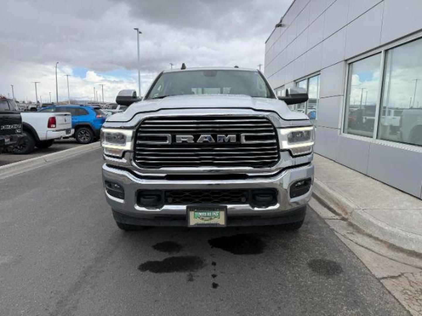 2022 Bright White Clearcoat /Black Ram 2500 LARAMIE (3C6UR5NL6NG) with an 6.7 engine, AUTOMATIC transmission, located at 1235 N Woodruff Ave., Idaho Falls, 83401, (208) 523-1053, 43.507172, -112.000488 - At Timberline Auto, finding a great deal on your next vehicle is always easy! Our experienced sales staff's goal is to help find you the right vehicle at the right price! Our knowledgeable finance department has options for almost any credit score. We offer extended service contract options to prote - Photo#8