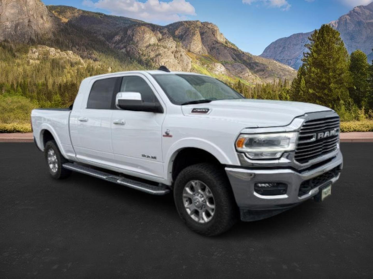 2022 Bright White Clearcoat /Black Ram 2500 (3C6UR5NL6NG) with an 67 engine, Automatic transmission, located at 1175 N Woodruff Ave, Idaho Falls, ID, 83401, 43.506901, -111.999657 - At Timberline Auto, finding a great deal on your next vehicle is always easy! Our experienced sales staff's goal is to help find you the right vehicle at the right price! Our knowledgeable finance department has options for almost any credit score. We offer extended service contract options to prote - Photo#7