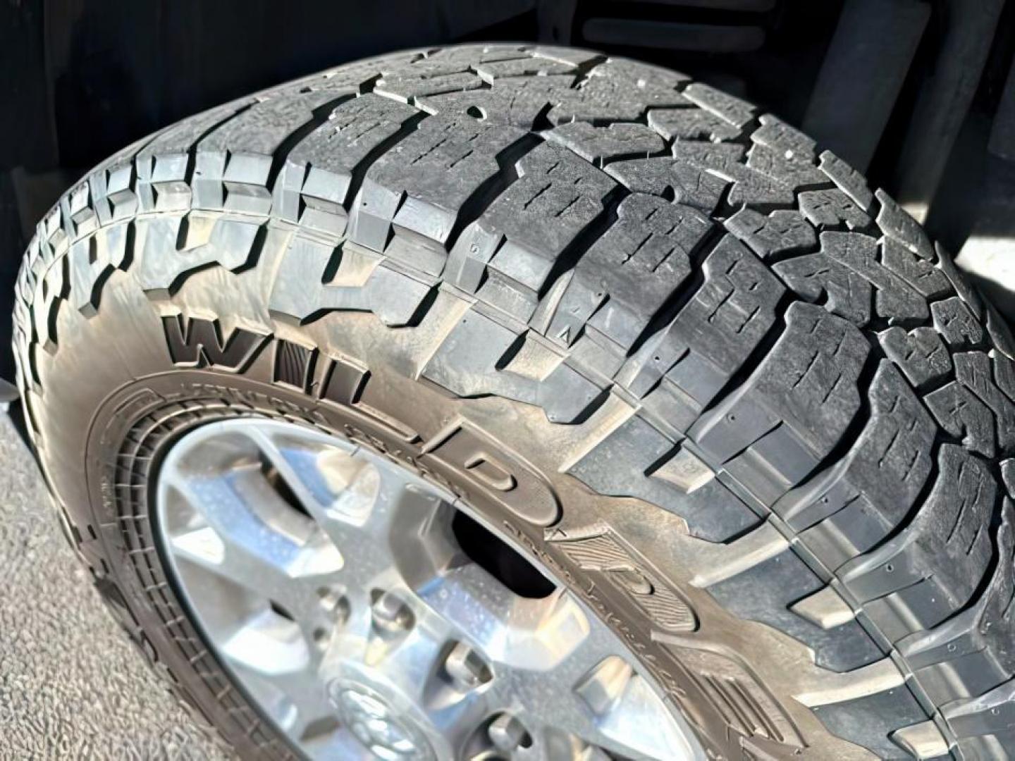 2022 Bright White Clearcoat /Black Ram 2500 (3C6UR5NL6NG) with an 67 engine, Automatic transmission, located at 1175 N Woodruff Ave, Idaho Falls, ID, 83401, 43.506901, -111.999657 - At Timberline Auto, finding a great deal on your next vehicle is always easy! Our experienced sales staff's goal is to help find you the right vehicle at the right price! Our knowledgeable finance department has options for almost any credit score. We offer extended service contract options to prote - Photo#9