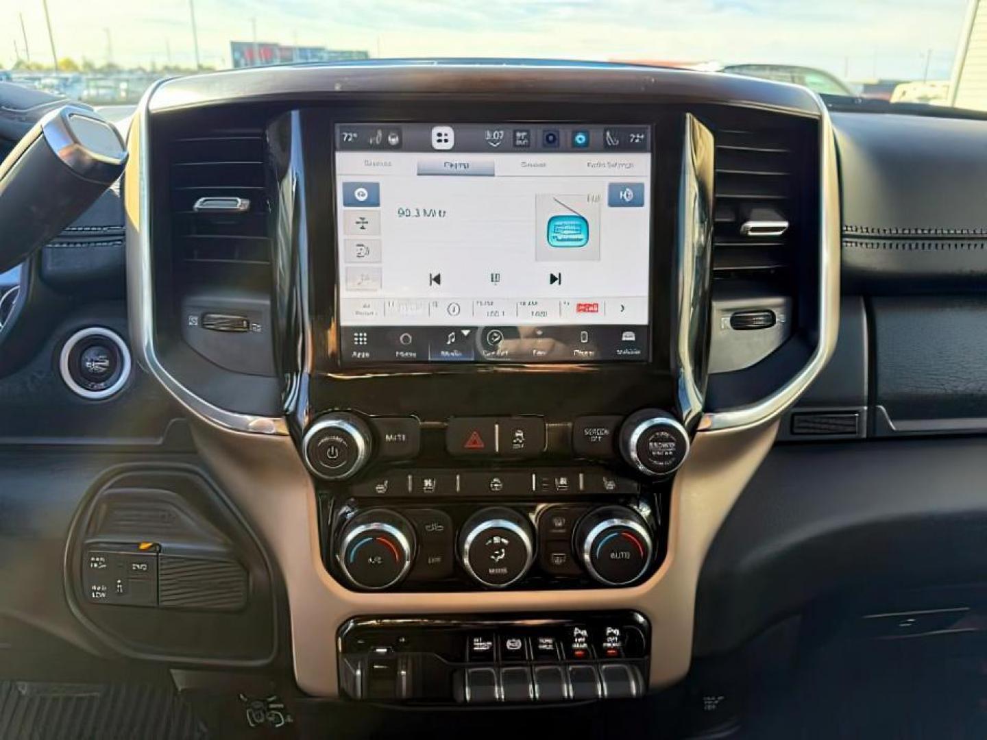 2022 Bright White Clearcoat /Black Ram 2500 (3C6UR5NL6NG) with an 67 engine, Automatic transmission, located at 1175 N Woodruff Ave, Idaho Falls, ID, 83401, 43.506901, -111.999657 - At Timberline Auto, finding a great deal on your next vehicle is always easy! Our experienced sales staff's goal is to help find you the right vehicle at the right price! Our knowledgeable finance department has options for almost any credit score. We offer extended service contract options to prote - Photo#14