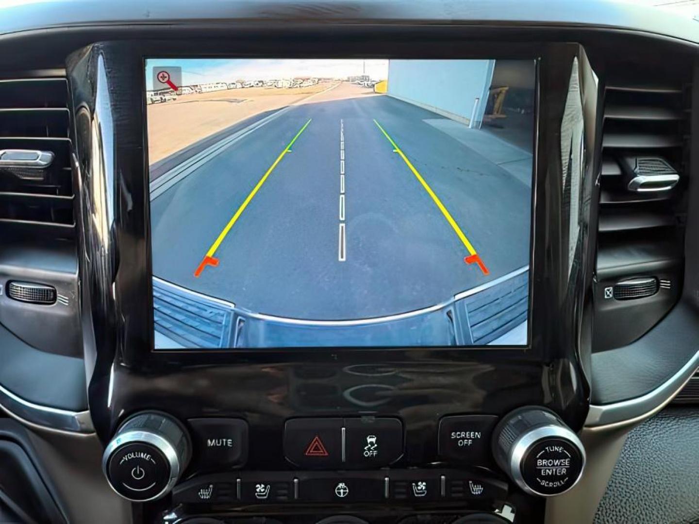 2022 Bright White Clearcoat /Black Ram 2500 (3C6UR5NL6NG) with an 67 engine, Automatic transmission, located at 1175 N Woodruff Ave, Idaho Falls, ID, 83401, 43.506901, -111.999657 - At Timberline Auto, finding a great deal on your next vehicle is always easy! Our experienced sales staff's goal is to help find you the right vehicle at the right price! Our knowledgeable finance department has options for almost any credit score. We offer extended service contract options to prote - Photo#15