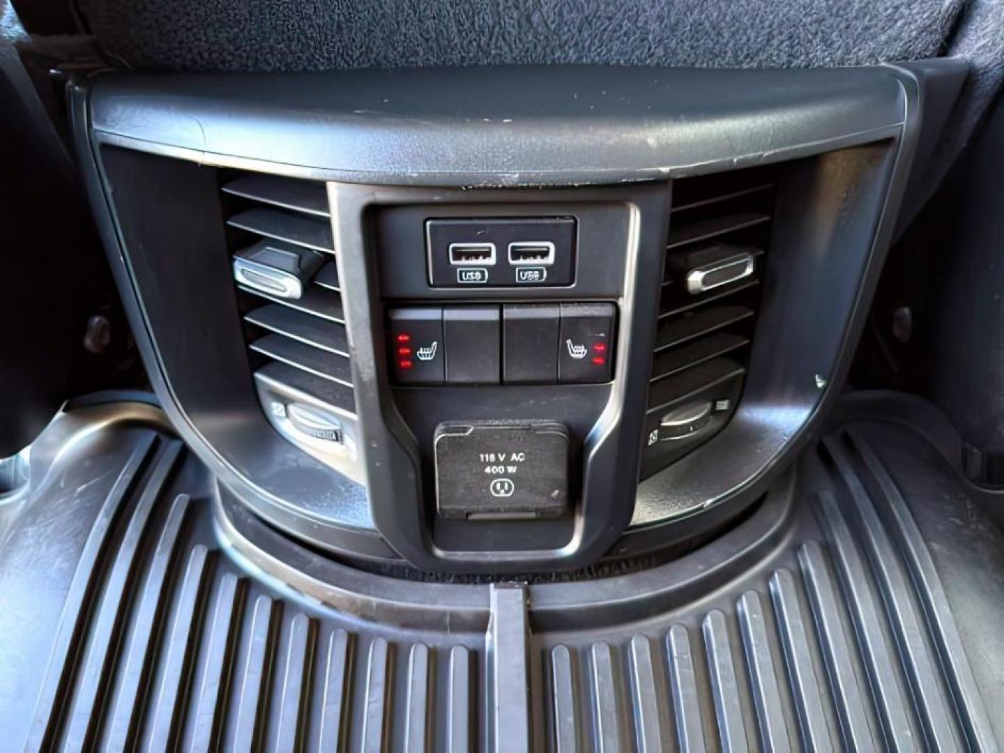 2022 Bright White Clearcoat /Black Ram 2500 (3C6UR5NL6NG) with an 67 engine, Automatic transmission, located at 1175 N Woodruff Ave, Idaho Falls, ID, 83401, 43.506901, -111.999657 - At Timberline Auto, finding a great deal on your next vehicle is always easy! Our experienced sales staff's goal is to help find you the right vehicle at the right price! Our knowledgeable finance department has options for almost any credit score. We offer extended service contract options to prote - Photo#20