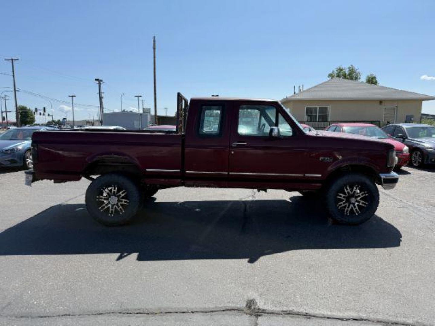 1996 RED /CLOTH Ford F-150 XLT (1FTEX14H6TK) with an 5.4 TRITON engine, AUTOMATIC transmission, located at 1235 N Woodruff Ave., Idaho Falls, 83401, (208) 523-1053, 43.507172, -112.000488 - At Timberline Auto, finding a great deal on your next vehicle is always easy! Our experienced sales staff's goal is to help find you the right vehicle at the right price! Our knowledgeable finance department has options for almost any credit score. We offer extended service contract options to prote - Photo#18