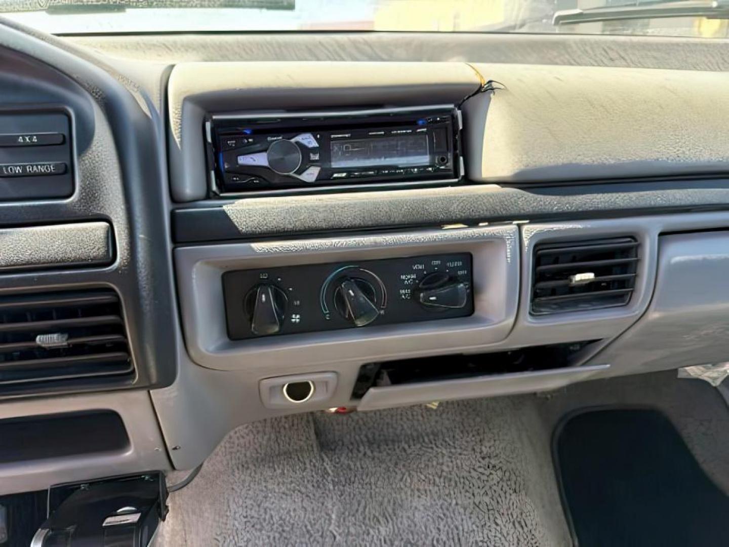 1996 RED /CLOTH Ford F-150 XLT (1FTEX14H6TK) with an 5.4 TRITON engine, AUTOMATIC transmission, located at 1235 N Woodruff Ave., Idaho Falls, 83401, (208) 523-1053, 43.507172, -112.000488 - At Timberline Auto, finding a great deal on your next vehicle is always easy! Our experienced sales staff's goal is to help find you the right vehicle at the right price! Our knowledgeable finance department has options for almost any credit score. We offer extended service contract options to prote - Photo#11