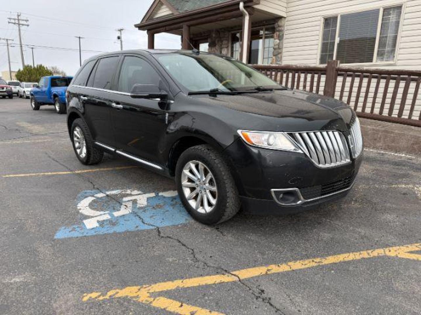 2014 BLACK /LEATHER Lincoln MKX BASE (2LMDJ8JK7EB) with an V6 engine, AUTOMATIC transmission, located at 1235 N Woodruff Ave., Idaho Falls, 83401, (208) 523-1053, 43.507172, -112.000488 - At Timberline Auto, finding a great deal on your next vehicle is always easy! Our experienced sales staff's goal is to help find you the right vehicle at the right price! Our knowledgeable finance department has options for almost any credit score. We offer extended service contract options to prote - Photo#6
