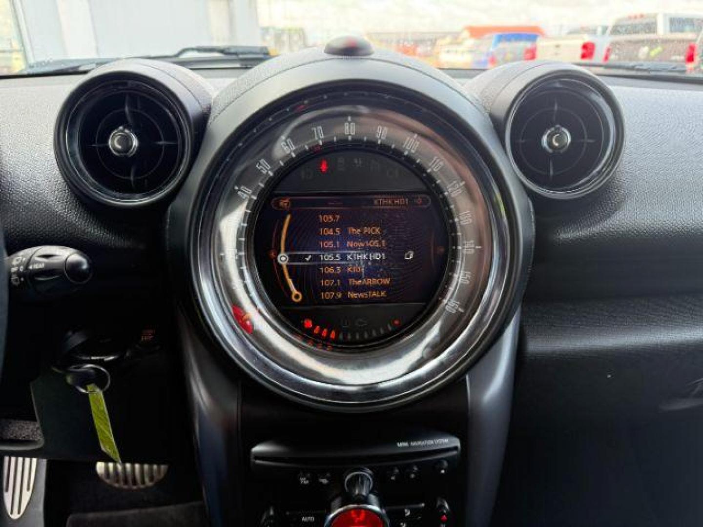 2015 Black Sport Stripes /Carbon Black MINI Countryman Cooper S (WMWZC5C56FW) with an 1.6L I-4 gasoline direct injection engine, AUTOMATIC transmission, located at 1235 N Woodruff Ave., Idaho Falls, 83401, (208) 523-1053, 43.507172, -112.000488 - At Timberline Auto, finding a great deal on your next vehicle is always easy! Our experienced sales staff's goal is to help find you the right vehicle at the right price! Our knowledgeable finance department has options for almost any credit score. We offer extended service contract options to prote - Photo#11