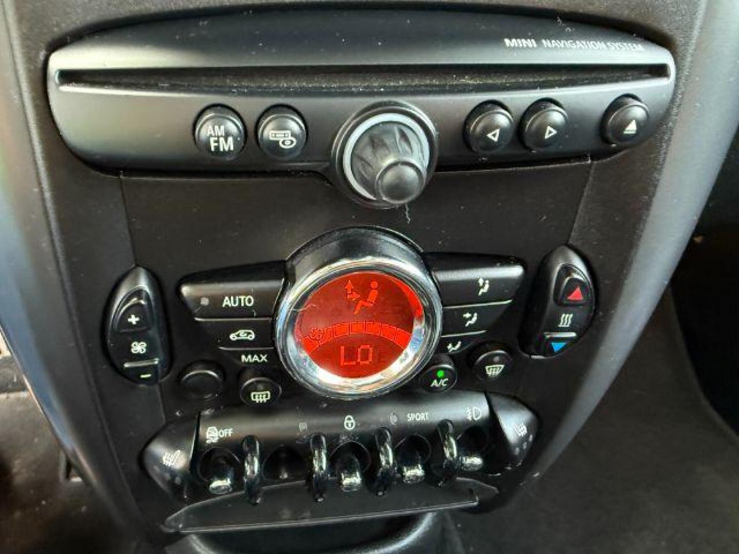2015 Black Sport Stripes /Carbon Black MINI Countryman Cooper S (WMWZC5C56FW) with an 1.6L I-4 gasoline direct injection engine, AUTOMATIC transmission, located at 1235 N Woodruff Ave., Idaho Falls, 83401, (208) 523-1053, 43.507172, -112.000488 - At Timberline Auto, finding a great deal on your next vehicle is always easy! Our experienced sales staff's goal is to help find you the right vehicle at the right price! Our knowledgeable finance department has options for almost any credit score. We offer extended service contract options to prote - Photo#12