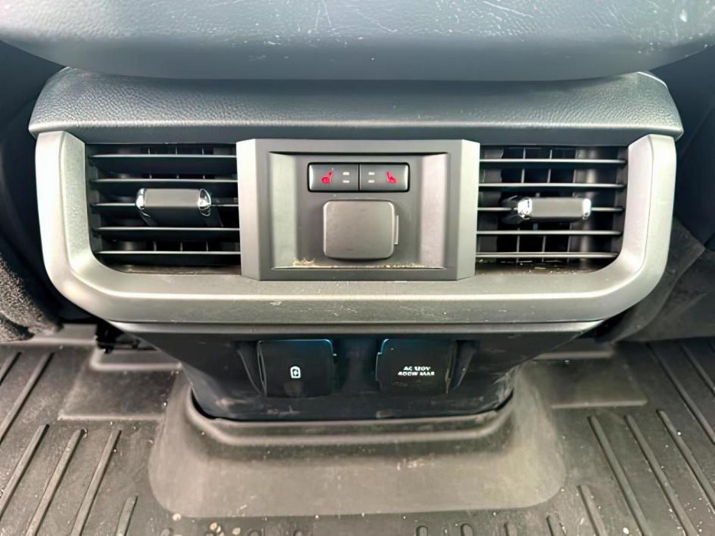 2022 Iconic Silver Metallic /Black Ford F-150 (1FTFW1E83NF) with an 35L V-6 portdirect injection engine, Automatic transmission, located at 1175 N Woodruff Ave, Idaho Falls, ID, 83401, 43.506901, -111.999657 - At Timberline Auto, finding a great deal on your next vehicle is always easy! Our experienced sales staff's goal is to help find you the right vehicle at the right price! Our knowledgeable finance department has options for almost any credit score. We offer extended service contract options to prote - Photo#21