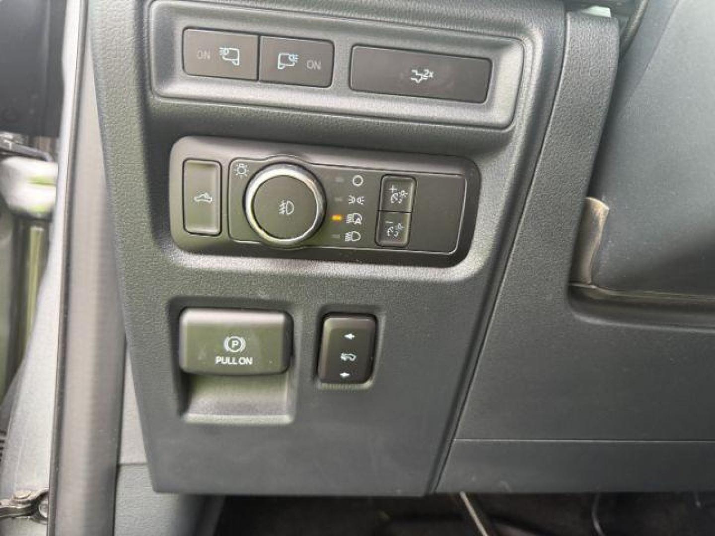 2022 Iconic Silver Metallic /Black Ford F-150 LARIAT (1FTFW1E83NF) with an 3.5L V-6 port/direct injection engine, AUTOMATIC transmission, located at 1235 N Woodruff Ave., Idaho Falls, 83401, (208) 523-1053, 43.507172, -112.000488 - At Timberline Auto, finding a great deal on your next vehicle is always easy! Our experienced sales staff's goal is to help find you the right vehicle at the right price! Our knowledgeable finance department has options for almost any credit score. We offer extended service contract options to prote - Photo#16