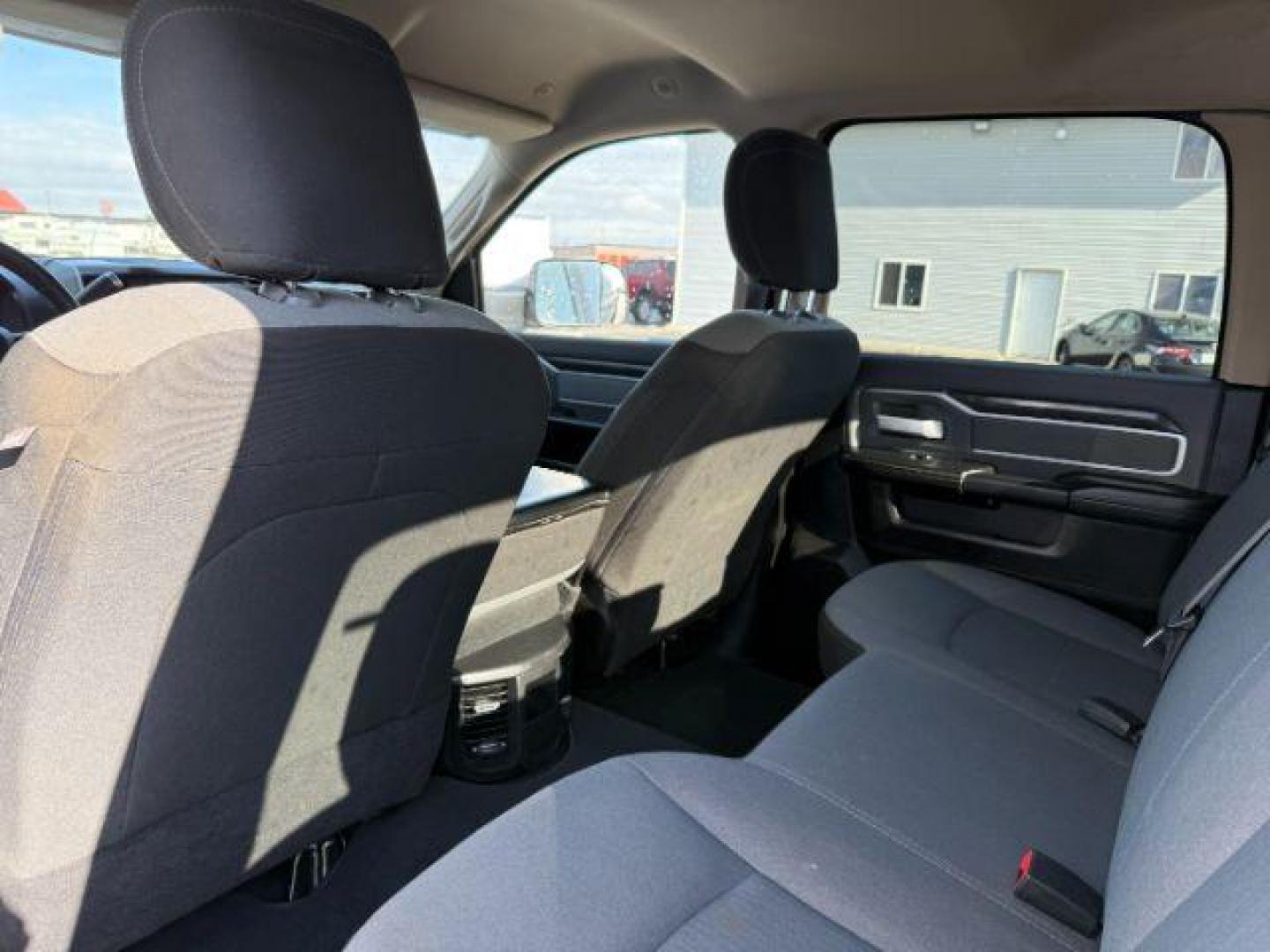 2020 Bright White Clearcoat /Diesel Gray/Black Ram 2500 Big Horn Crew Cab 4X4 6'4 Box (3C6UR5DL5LG) with an Cummins 6.7L I-6 diesel direct injection engine, AUTOMATIC transmission, located at 1235 N Woodruff Ave., Idaho Falls, 83401, (208) 523-1053, 43.507172, -112.000488 - At Timberline Auto, finding a great deal on your next vehicle is always easy! Our experienced sales staff's goal is to help find you the right vehicle at the right price! Our knowledgeable finance department has options for almost any credit score. We offer extended service contract options to prote - Photo#23