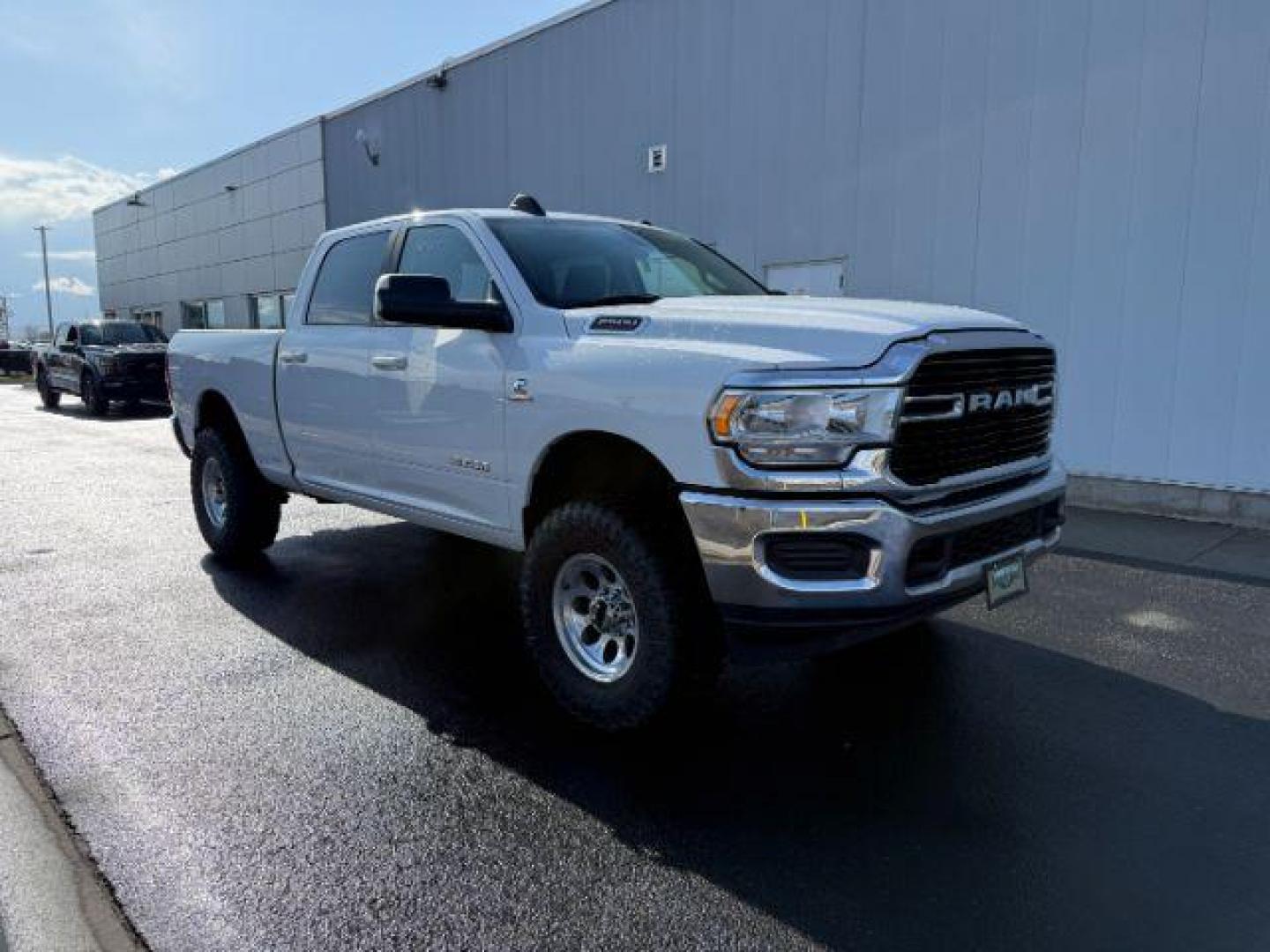 2020 Bright White Clearcoat /Diesel Gray/Black Ram 2500 Big Horn Crew Cab 4X4 6'4 Box (3C6UR5DL5LG) with an Cummins 6.7L I-6 diesel direct injection engine, AUTOMATIC transmission, located at 1235 N Woodruff Ave., Idaho Falls, 83401, (208) 523-1053, 43.507172, -112.000488 - At Timberline Auto, finding a great deal on your next vehicle is always easy! Our experienced sales staff's goal is to help find you the right vehicle at the right price! Our knowledgeable finance department has options for almost any credit score. We offer extended service contract options to prote - Photo#7