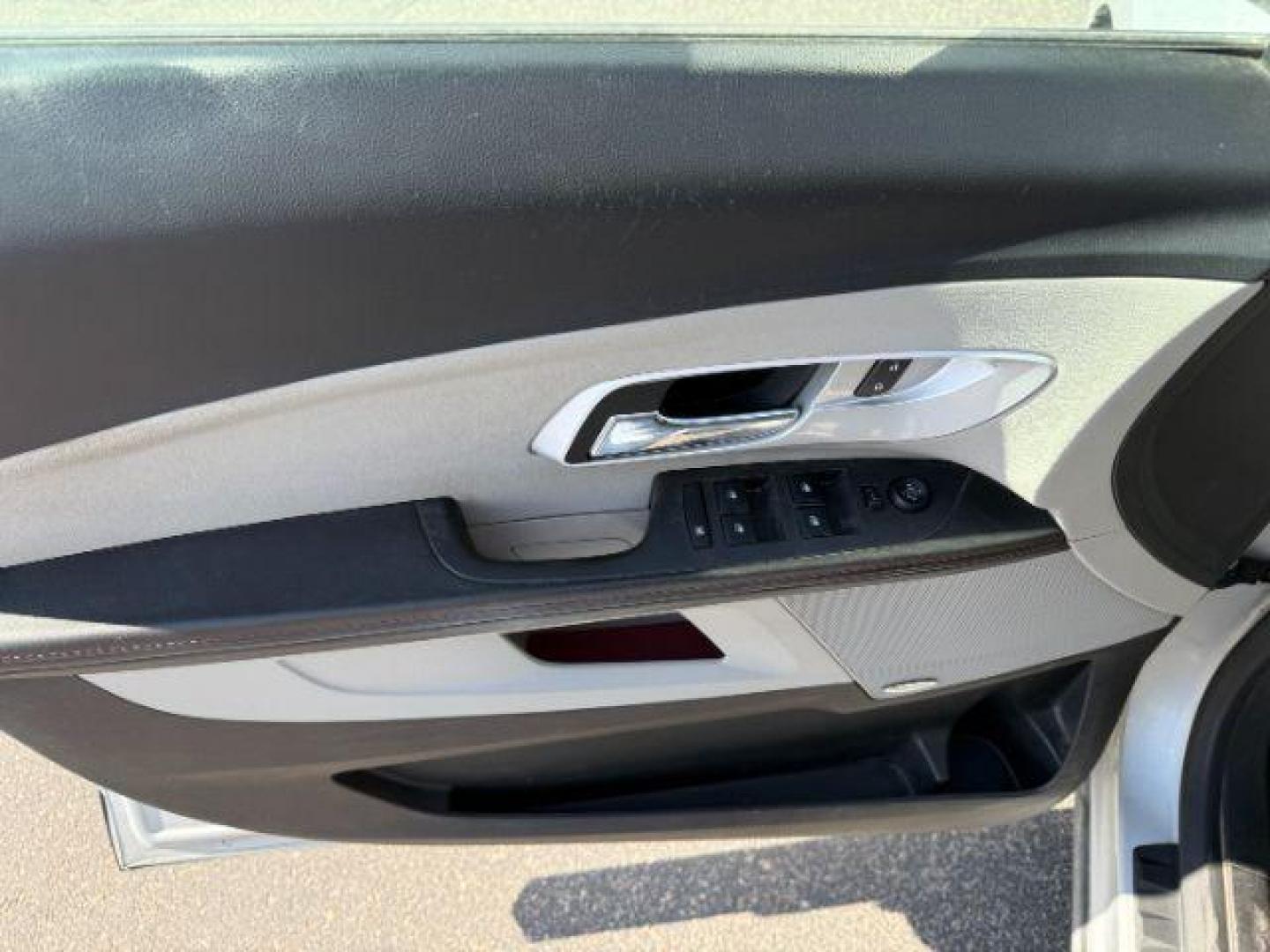 2014 Silver Ice Metallic /Light Titanium/Jet Black Chevrolet Equinox 2LT (2GNFLGE37E6) with an 2.4L I-4 gasoline direct injection engine, AUTOMATIC transmission, located at 1235 N Woodruff Ave., Idaho Falls, 83401, (208) 523-1053, 43.507172, -112.000488 - At Timberline Auto, finding a great deal on your next vehicle is always easy! Our experienced sales staff's goal is to help find you the right vehicle at the right price! Our knowledgeable finance department has options for almost any credit score. We offer extended service contract options to prote - Photo#18