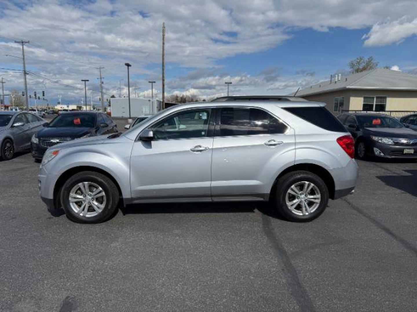 2014 Silver Ice Metallic /Light Titanium/Jet Black Chevrolet Equinox 2LT (2GNFLGE37E6) with an 2.4L I-4 gasoline direct injection engine, AUTOMATIC transmission, located at 1235 N Woodruff Ave., Idaho Falls, 83401, (208) 523-1053, 43.507172, -112.000488 - At Timberline Auto, finding a great deal on your next vehicle is always easy! Our experienced sales staff's goal is to help find you the right vehicle at the right price! Our knowledgeable finance department has options for almost any credit score. We offer extended service contract options to prote - Photo#1