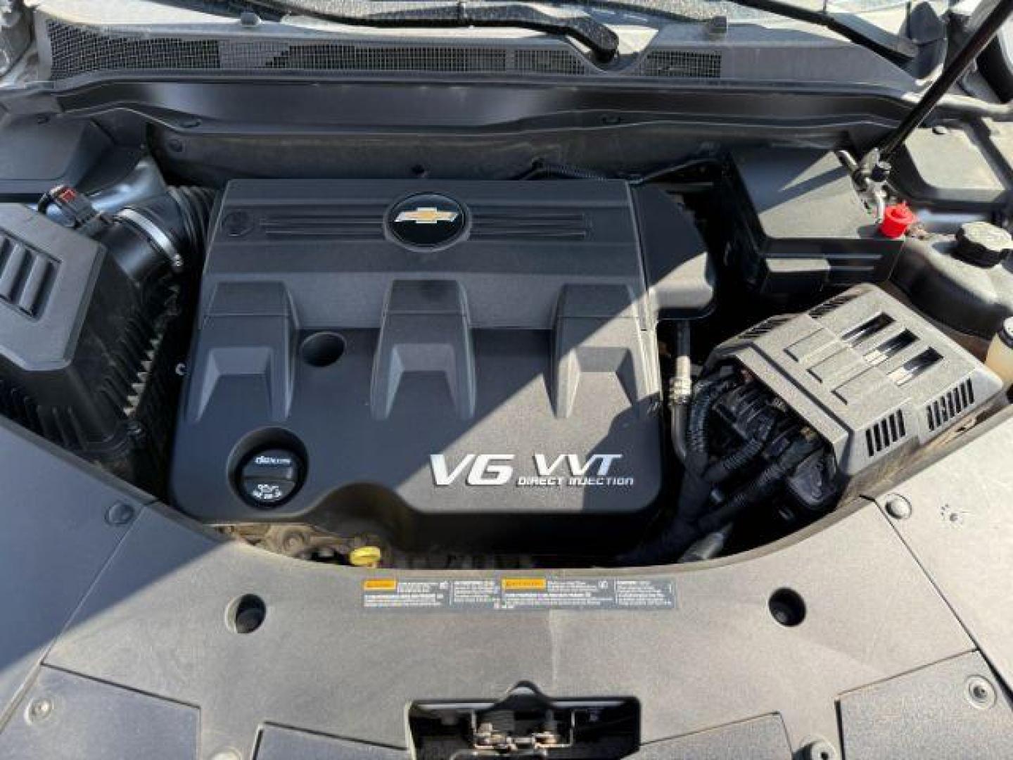 2014 Silver Ice Metallic /Light Titanium/Jet Black Chevrolet Equinox 2LT (2GNFLGE37E6) with an 2.4L I-4 gasoline direct injection engine, AUTOMATIC transmission, located at 1235 N Woodruff Ave., Idaho Falls, 83401, (208) 523-1053, 43.507172, -112.000488 - At Timberline Auto, finding a great deal on your next vehicle is always easy! Our experienced sales staff's goal is to help find you the right vehicle at the right price! Our knowledgeable finance department has options for almost any credit score. We offer extended service contract options to prote - Photo#21