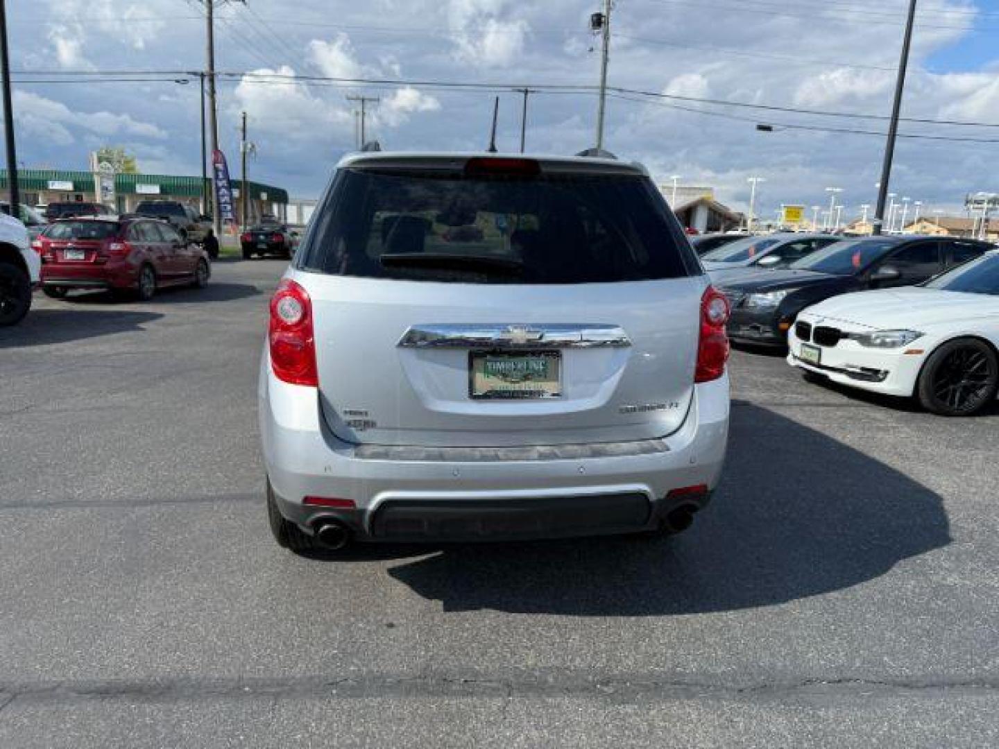 2014 Silver Ice Metallic /Light Titanium/Jet Black Chevrolet Equinox 2LT (2GNFLGE37E6) with an 2.4L I-4 gasoline direct injection engine, AUTOMATIC transmission, located at 1235 N Woodruff Ave., Idaho Falls, 83401, (208) 523-1053, 43.507172, -112.000488 - At Timberline Auto, finding a great deal on your next vehicle is always easy! Our experienced sales staff's goal is to help find you the right vehicle at the right price! Our knowledgeable finance department has options for almost any credit score. We offer extended service contract options to prote - Photo#3