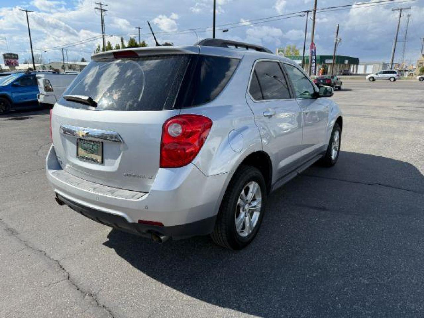 2014 Silver Ice Metallic /Light Titanium/Jet Black Chevrolet Equinox 2LT (2GNFLGE37E6) with an 2.4L I-4 gasoline direct injection engine, AUTOMATIC transmission, located at 1235 N Woodruff Ave., Idaho Falls, 83401, (208) 523-1053, 43.507172, -112.000488 - At Timberline Auto, finding a great deal on your next vehicle is always easy! Our experienced sales staff's goal is to help find you the right vehicle at the right price! Our knowledgeable finance department has options for almost any credit score. We offer extended service contract options to prote - Photo#7