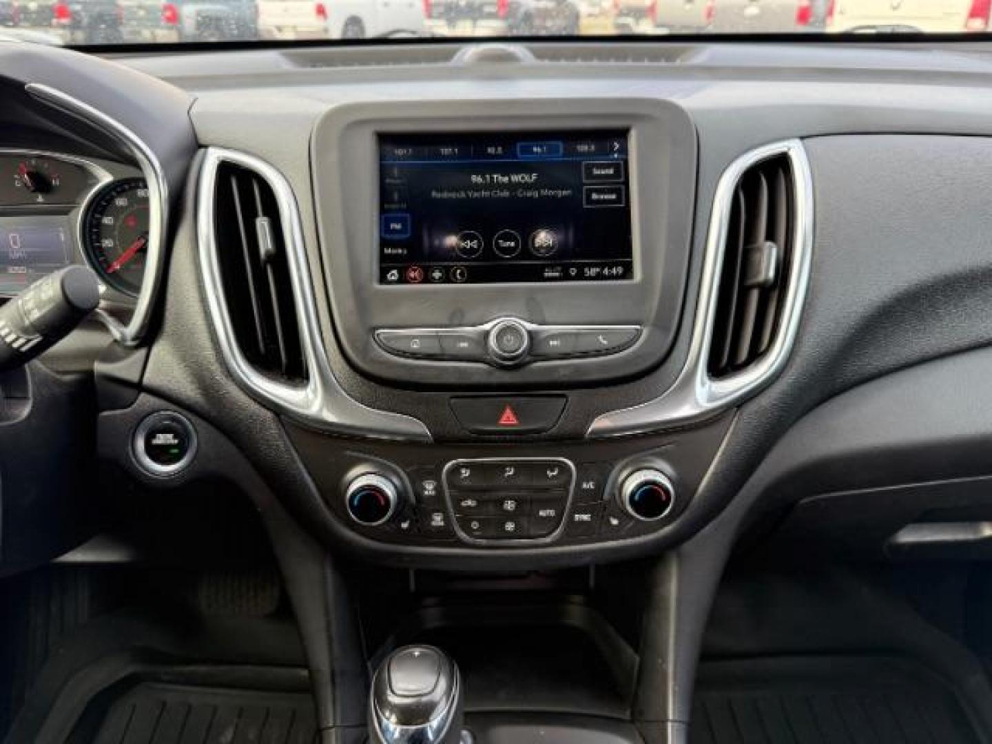 2019 Summit White /Medium Ash Gray Chevrolet Equinox LT (2GNAXUEVXK6) with an 1.5L I-4 gasoline direct injection engine, AUTOMATIC transmission, located at 1235 N Woodruff Ave., Idaho Falls, 83401, (208) 523-1053, 43.507172, -112.000488 - At Timberline Auto, finding a great deal on your next vehicle is always easy! Our experienced sales staff's goal is to help find you the right vehicle at the right price! Our knowledgeable finance department has options for almost any credit score. We offer extended service contract options to prote - Photo#19