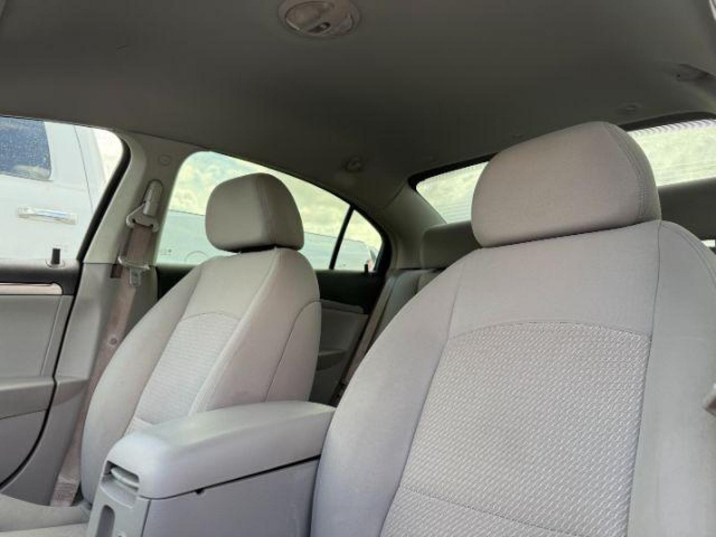 2008 Silver Pearl /Gray Saturn Aura XE (1G8ZS57N18F) with an 3.5L V-6 variable valve control engine, AUTOMATIC transmission, located at 1235 N Woodruff Ave., Idaho Falls, 83401, (208) 523-1053, 43.507172, -112.000488 - At Timberline Auto, finding a great deal on your next vehicle is always easy! Our experienced sales staff's goal is to help find you the right vehicle at the right price! Our knowledgeable finance department has options for almost any credit score. We offer extended service contract options to prote - Photo#10
