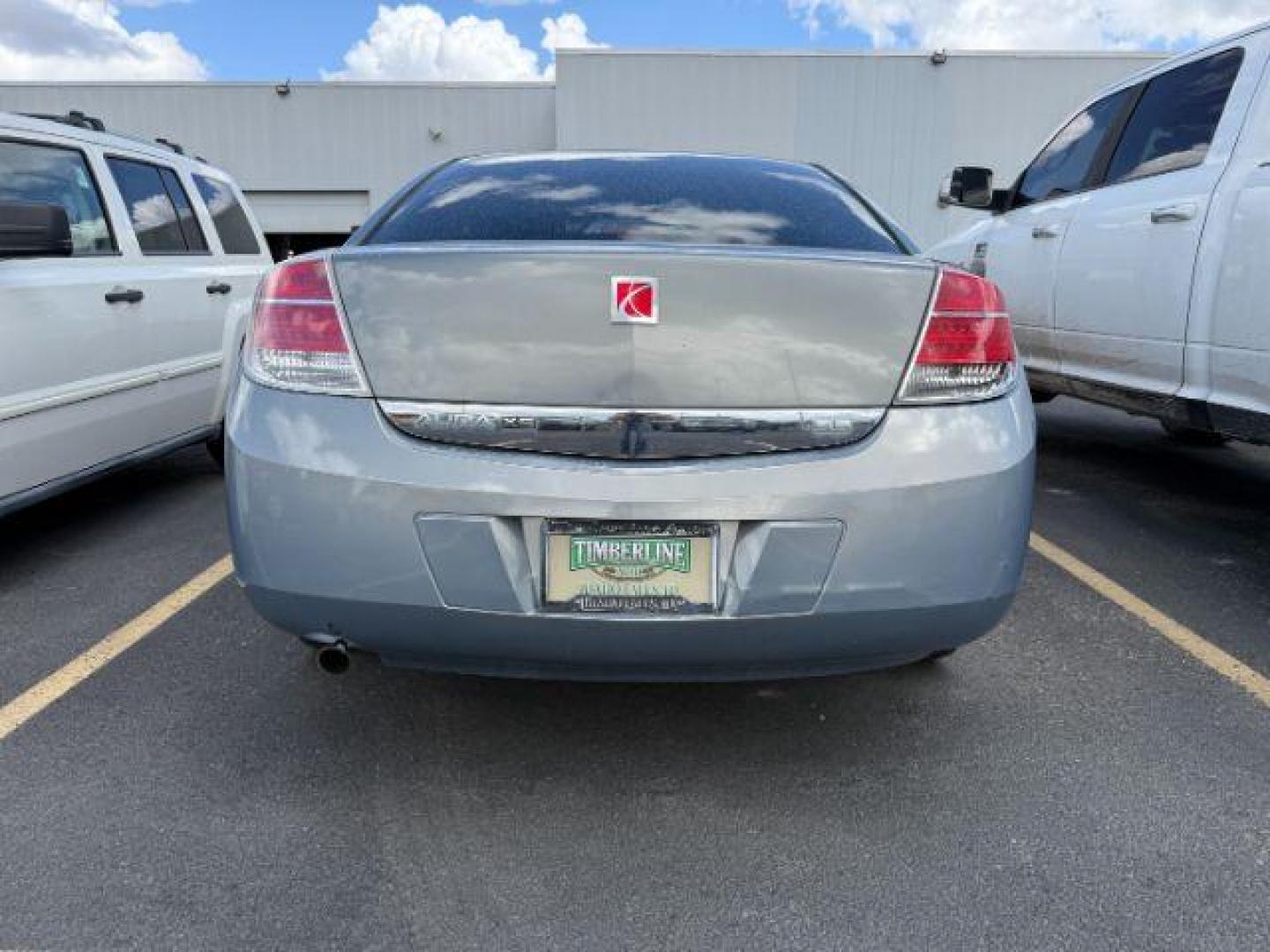 2008 Silver Pearl /Gray Saturn Aura XE (1G8ZS57N18F) with an 3.5L V-6 variable valve control engine, AUTOMATIC transmission, located at 1235 N Woodruff Ave., Idaho Falls, 83401, (208) 523-1053, 43.507172, -112.000488 - At Timberline Auto, finding a great deal on your next vehicle is always easy! Our experienced sales staff's goal is to help find you the right vehicle at the right price! Our knowledgeable finance department has options for almost any credit score. We offer extended service contract options to prote - Photo#2