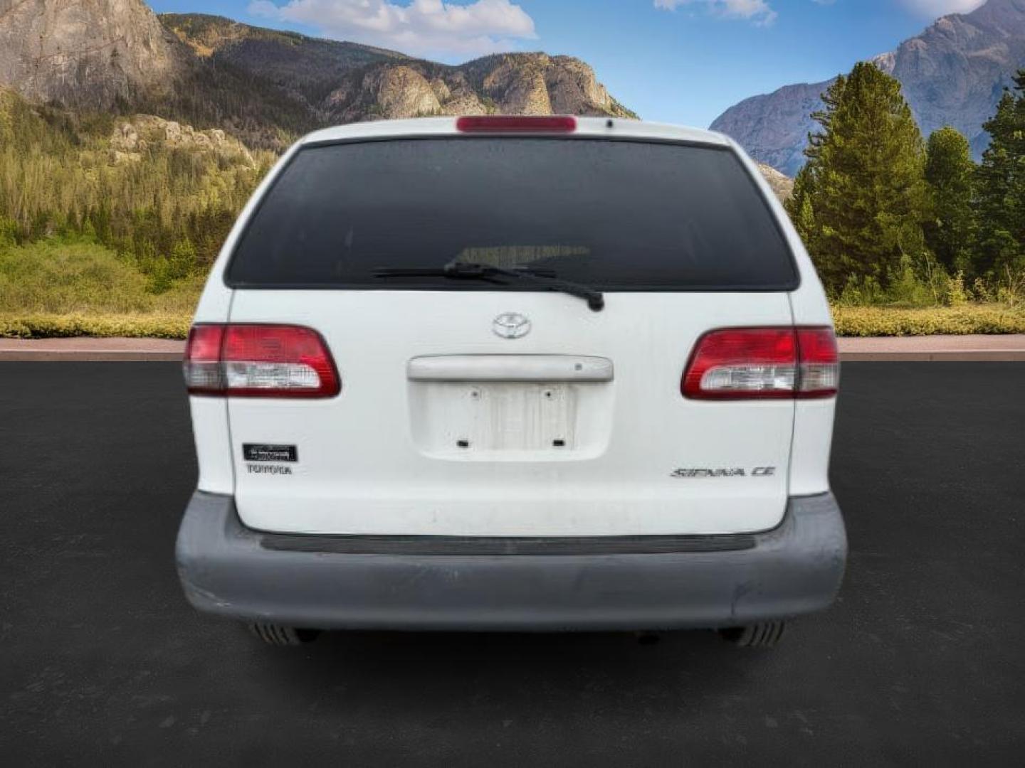 2001 Super White /Gray Toyota Sienna (4T3ZF19C51U) with an 3L V-6 DOHC engine, Automatic transmission, located at 1175 N Woodruff Ave, Idaho Falls, ID, 83401, 43.506901, -111.999657 - At Timberline Auto, finding a great deal on your next vehicle is always easy! Our experienced sales staff's goal is to help find you the right vehicle at the right price! Our knowledgeable finance department has options for almost any credit score. We offer extended service contract options to prote - Photo#2