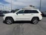 2012 WHITE /LEATHER Jeep Grand Cherokee OVERLAND (1C4RJFCT1CC) with an 5.7 engine, AUTOMATIC transmission - At Timberline Auto, finding a great deal on your next vehicle is always easy! Our experienced sales staff's goal is to help find you the right vehicle at the right price! Our knowledgeable finance department has options for almost any credit score. We offer extended service contract options to prote - Photo#24