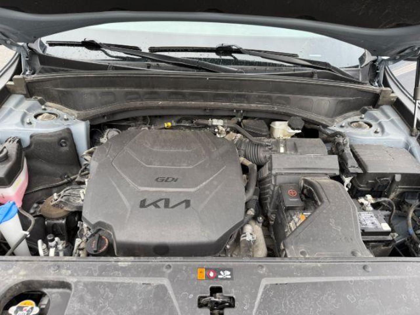 2022 Everlasting Silver /Black Kia Telluride SX (5XYP5DHC1NG) with an LAMBDA II 3.8L V-6 gasoline direct injection engine, AUTOMATIC transmission, located at 1235 N Woodruff Ave., Idaho Falls, 83401, (208) 523-1053, 43.507172, -112.000488 - At Timberline Auto, finding a great deal on your next vehicle is always easy! Our experienced sales staff's goal is to help find you the right vehicle at the right price! Our knowledgeable finance department has options for almost any credit score. We offer extended service contract options to prote - Photo#24