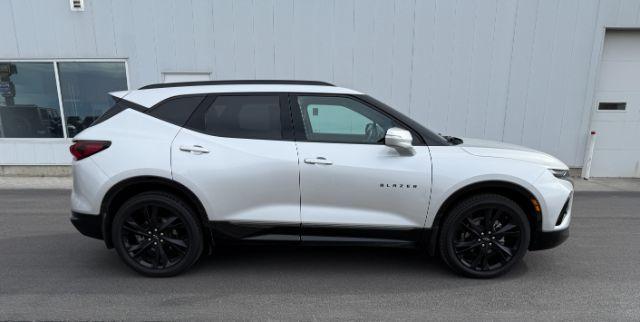 2021 Silver Ice Metallic /Jet Black Chevrolet Blazer AWD RS (3GNKBKRS6MS) with an 3.6L V-6 gasoline direct injection engine, AUTOMATIC transmission, located at 1235 N Woodruff Ave., Idaho Falls, 83401, (208) 523-1053, 43.507172, -112.000488 - 2021 Chevrolet Blazer powered by a 3.6L V6 engine paired with a 9-speed automatic transmission. Mid-size SUV offering strong performance, smooth shifting, and confident everyday drivability. Features include touchscreen infotainment, Bluetooth connectivity, Apple CarPlay/Android Auto, and a rearview- Photo#31