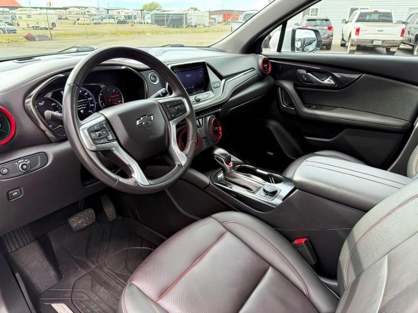 2021 Silver Ice Metallic /Jet Black Chevrolet Blazer AWD RS (3GNKBKRS6MS) with an 3.6L V-6 gasoline direct injection engine, AUTOMATIC transmission, located at 1235 N Woodruff Ave., Idaho Falls, 83401, (208) 523-1053, 43.507172, -112.000488 - At Timberline Auto, finding a great deal on your next vehicle is always easy! Our experienced sales staff's goal is to help find you the right vehicle at the right price! Our knowledgeable finance department has options for almost any credit score. We offer extended service contract options to prote - Photo#12