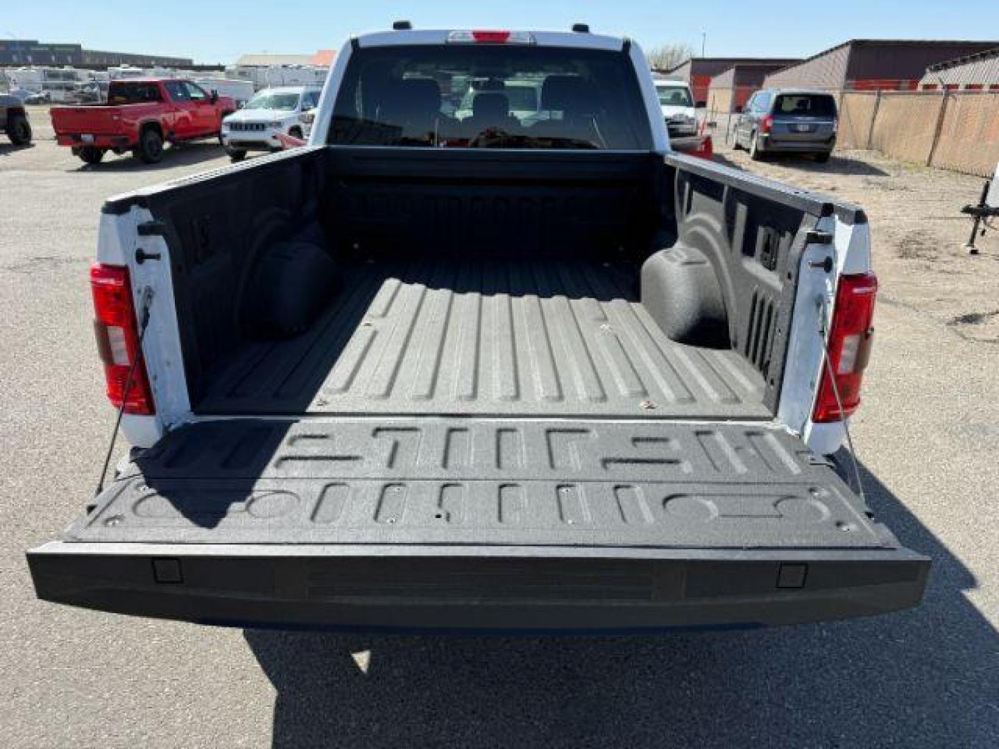 2021 Oxford White /Black/Medium Dark Slate Ford F-150 XLT (1FTFW1E87MK) with an 3.5L V-6 port/direct injection engine, AUTOMATIC transmission, located at 1235 N Woodruff Ave., Idaho Falls, 83401, (208) 523-1053, 43.507172, -112.000488 - At Timberline Auto, finding a great deal on your next vehicle is always easy! Our experienced sales staff's goal is to help find you the right vehicle at the right price! Our knowledgeable finance department has options for almost any credit score. We offer extended service contract options to prote - Photo#5