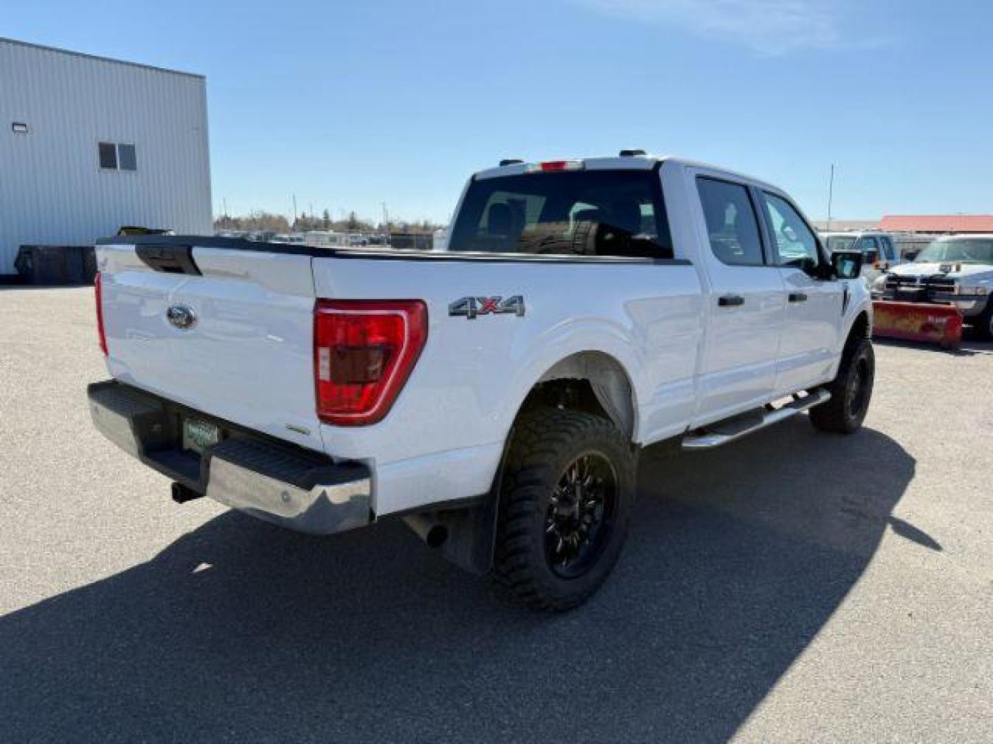 2021 Oxford White /Black/Medium Dark Slate Ford F-150 XLT (1FTFW1E87MK) with an 3.5L V-6 port/direct injection engine, AUTOMATIC transmission, located at 1235 N Woodruff Ave., Idaho Falls, 83401, (208) 523-1053, 43.507172, -112.000488 - At Timberline Auto, finding a great deal on your next vehicle is always easy! Our experienced sales staff's goal is to help find you the right vehicle at the right price! Our knowledgeable finance department has options for almost any credit score. We offer extended service contract options to prote - Photo#6