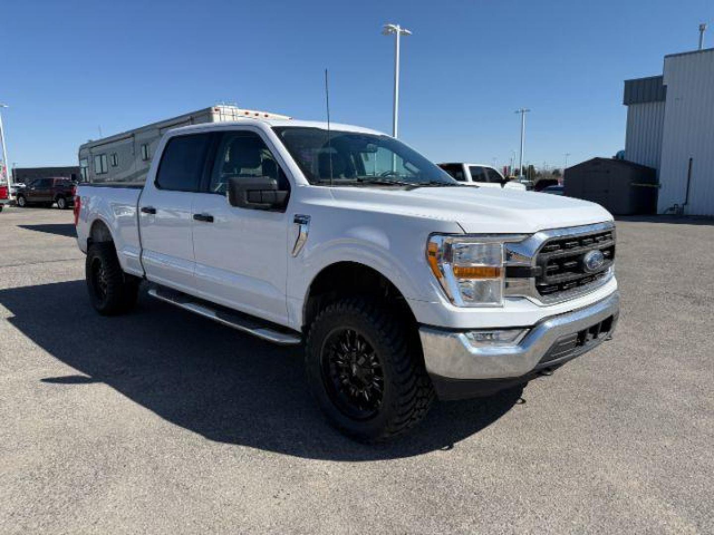 2021 Oxford White /Black/Medium Dark Slate Ford F-150 XLT (1FTFW1E87MK) with an 3.5L V-6 port/direct injection engine, AUTOMATIC transmission, located at 1235 N Woodruff Ave., Idaho Falls, 83401, (208) 523-1053, 43.507172, -112.000488 - At Timberline Auto, finding a great deal on your next vehicle is always easy! Our experienced sales staff's goal is to help find you the right vehicle at the right price! Our knowledgeable finance department has options for almost any credit score. We offer extended service contract options to prote - Photo#8