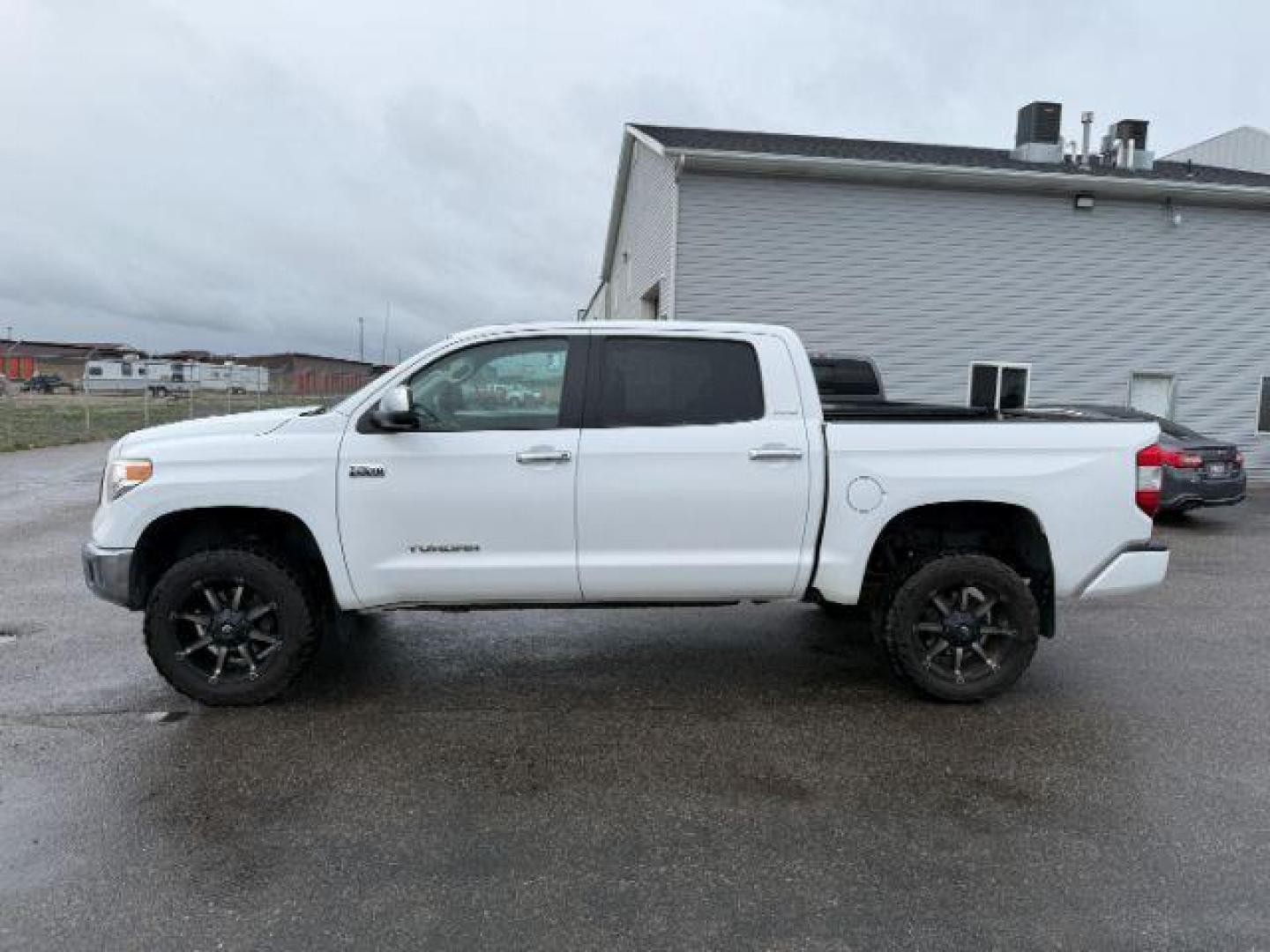2016 Super White /Black Toyota Tundra Limited 5.7L V8 (5TFHY5F14GX) with an I-FORCE 5.7L V-8 DOHC engine, AUTOMATIC transmission, located at 1235 N Woodruff Ave., Idaho Falls, 83401, (208) 523-1053, 43.507172, -112.000488 - At Timberline Auto, finding a great deal on your next vehicle is always easy! Our experienced sales staff's goal is to help find you the right vehicle at the right price! Our knowledgeable finance department has options for almost any credit score. We offer extended service contract options to prote - Photo#1