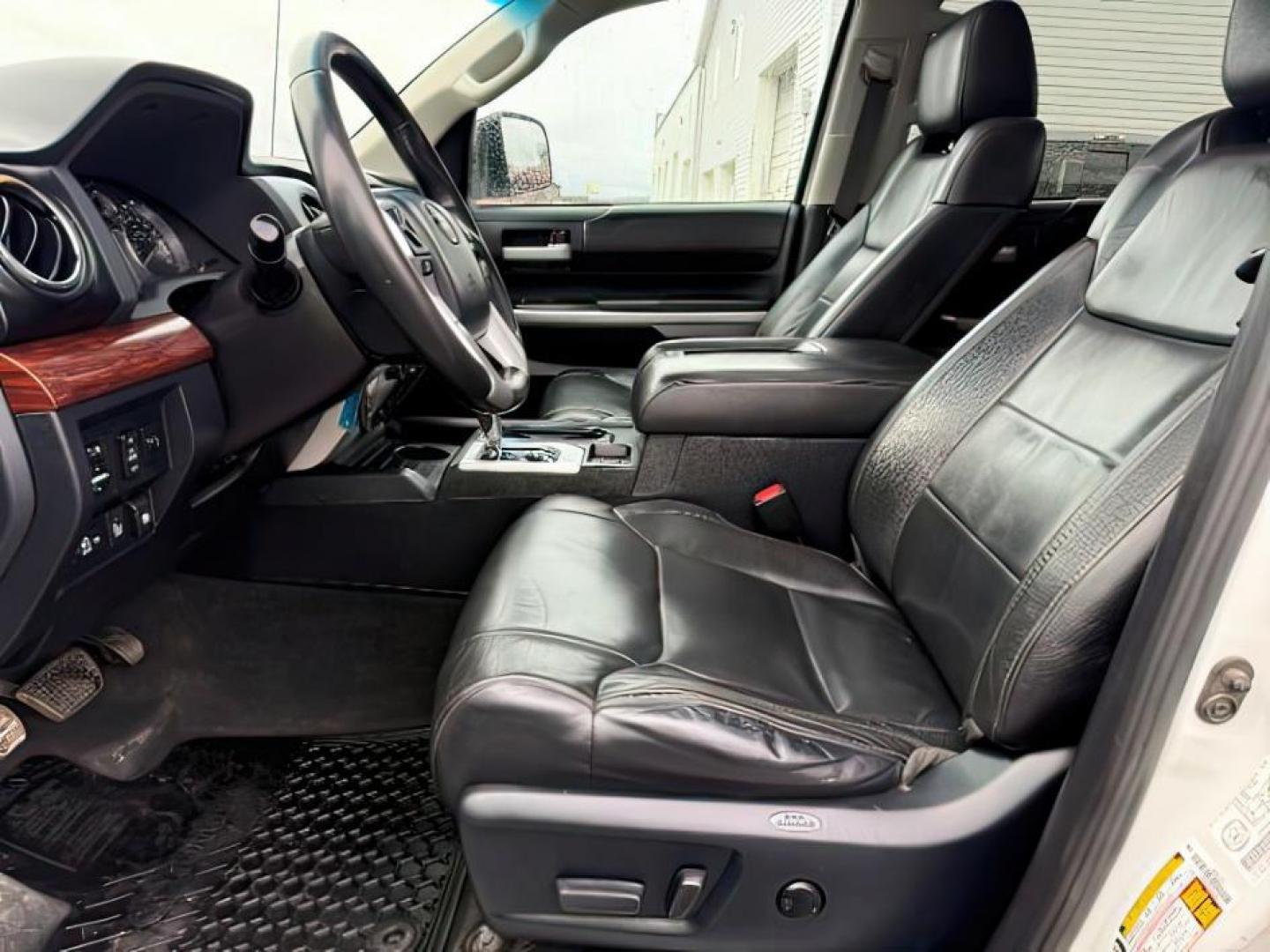 2016 Super White /Black Toyota Tundra Limited 5.7L V8 (5TFHY5F14GX) with an I-FORCE 5.7L V-8 DOHC engine, AUTOMATIC transmission, located at 1235 N Woodruff Ave., Idaho Falls, 83401, (208) 523-1053, 43.507172, -112.000488 - At Timberline Auto, finding a great deal on your next vehicle is always easy! Our experienced sales staff's goal is to help find you the right vehicle at the right price! Our knowledgeable finance department has options for almost any credit score. We offer extended service contract options to prote - Photo#11
