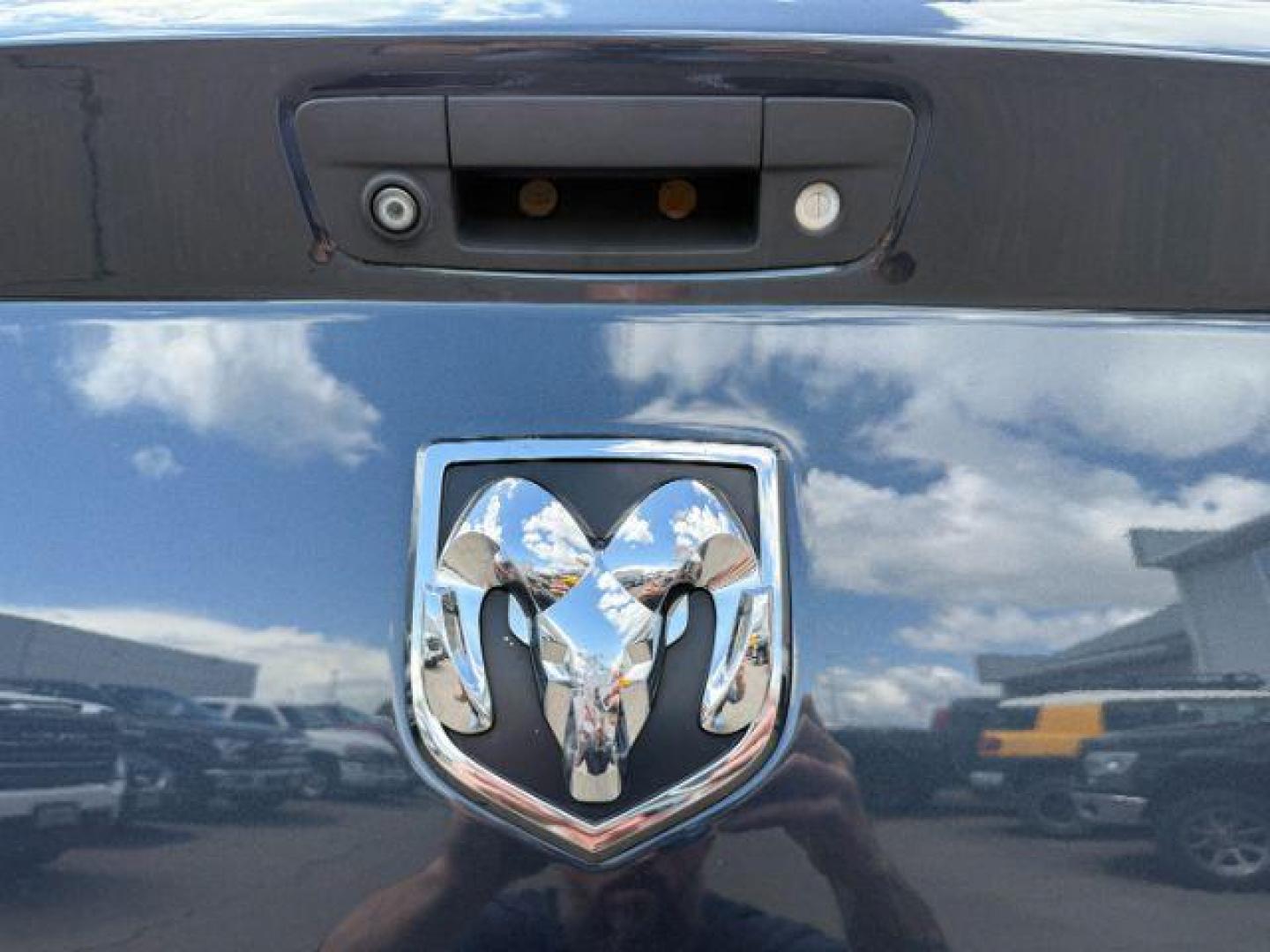 2014 Black Clearcoat /Diesel Gray/Black Ram 3500 SLT (3C63R3HL7EG) with an Cummins 6.7L I-6 diesel direct injection engine, AUTOMATIC transmission, located at 1235 N Woodruff Ave., Idaho Falls, 83401, (208) 523-1053, 43.507172, -112.000488 - At Timberline Auto, finding a great deal on your next vehicle is always easy! Our experienced sales staff's goal is to help find you the right vehicle at the right price! Our knowledgeable finance department has options for almost any credit score. We offer extended service contract options to prote - Photo#4
