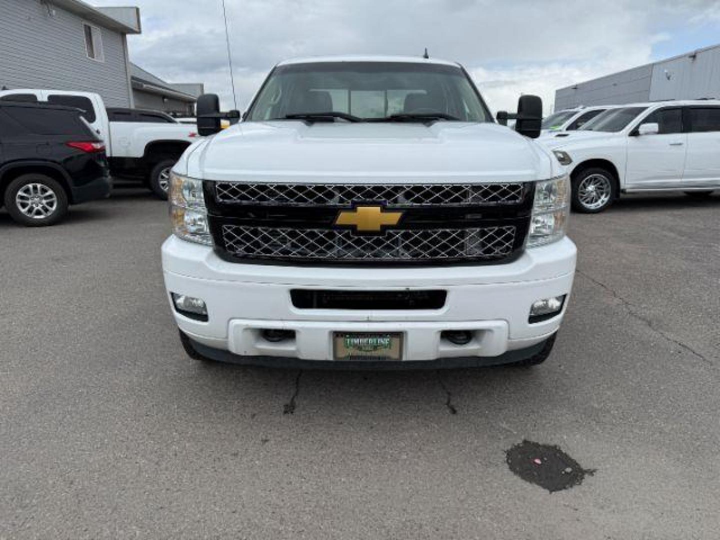 2014 Summit White /Ebony Chevrolet Silverado 2500HD LTZ (1GC1KYE8XEF) with an Duramax 6.6L V-8 diesel direct injection engine, AUTOMATIC transmission, located at 1235 N Woodruff Ave., Idaho Falls, 83401, (208) 523-1053, 43.507172, -112.000488 - At Timberline Auto, finding a great deal on your next vehicle is always easy! Our experienced sales staff's goal is to help find you the right vehicle at the right price! Our knowledgeable finance department has options for almost any credit score. We offer extended service contract options to prote - Photo#31