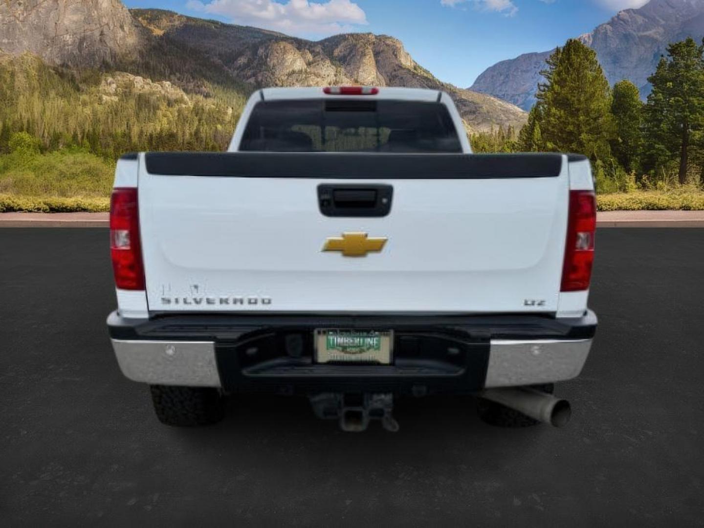 2014 Summit White /Ebony Chevrolet Silverado 2500HD LTZ (1GC1KYE8XEF) with an Duramax 6.6L V-8 diesel direct injection engine, AUTOMATIC transmission, located at 1235 N Woodruff Ave., Idaho Falls, 83401, (208) 523-1053, 43.507172, -112.000488 - At Timberline Auto, finding a great deal on your next vehicle is always easy! Our experienced sales staff's goal is to help find you the right vehicle at the right price! Our knowledgeable finance department has options for almost any credit score. We offer extended service contract options to prote - Photo#3