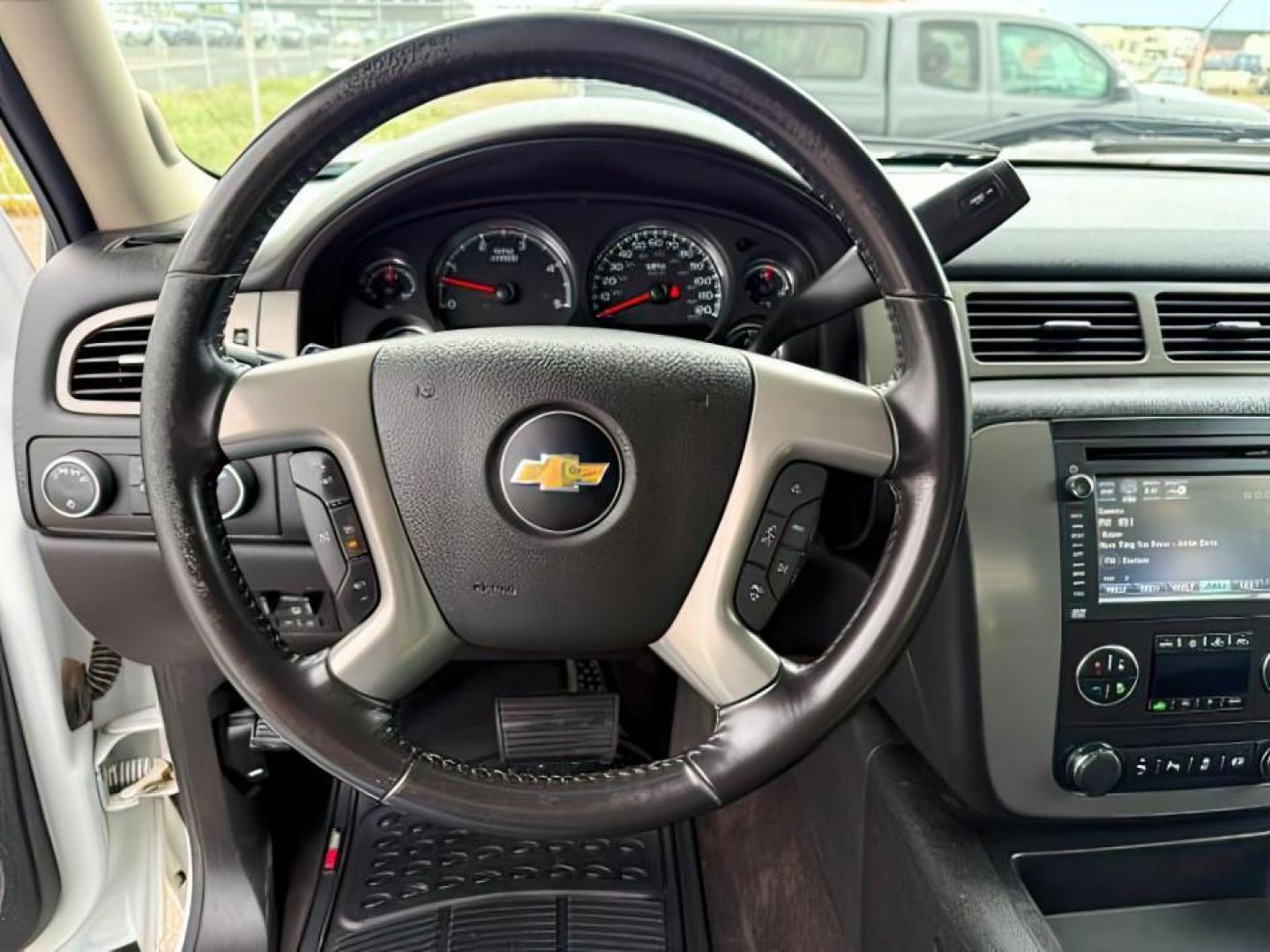 2014 Summit White /Ebony Chevrolet Silverado 2500HD LTZ (1GC1KYE8XEF) with an Duramax 6.6L V-8 diesel direct injection engine, AUTOMATIC transmission, located at 1235 N Woodruff Ave., Idaho Falls, 83401, (208) 523-1053, 43.507172, -112.000488 - At Timberline Auto, finding a great deal on your next vehicle is always easy! Our experienced sales staff's goal is to help find you the right vehicle at the right price! Our knowledgeable finance department has options for almost any credit score. We offer extended service contract options to prote - Photo#12