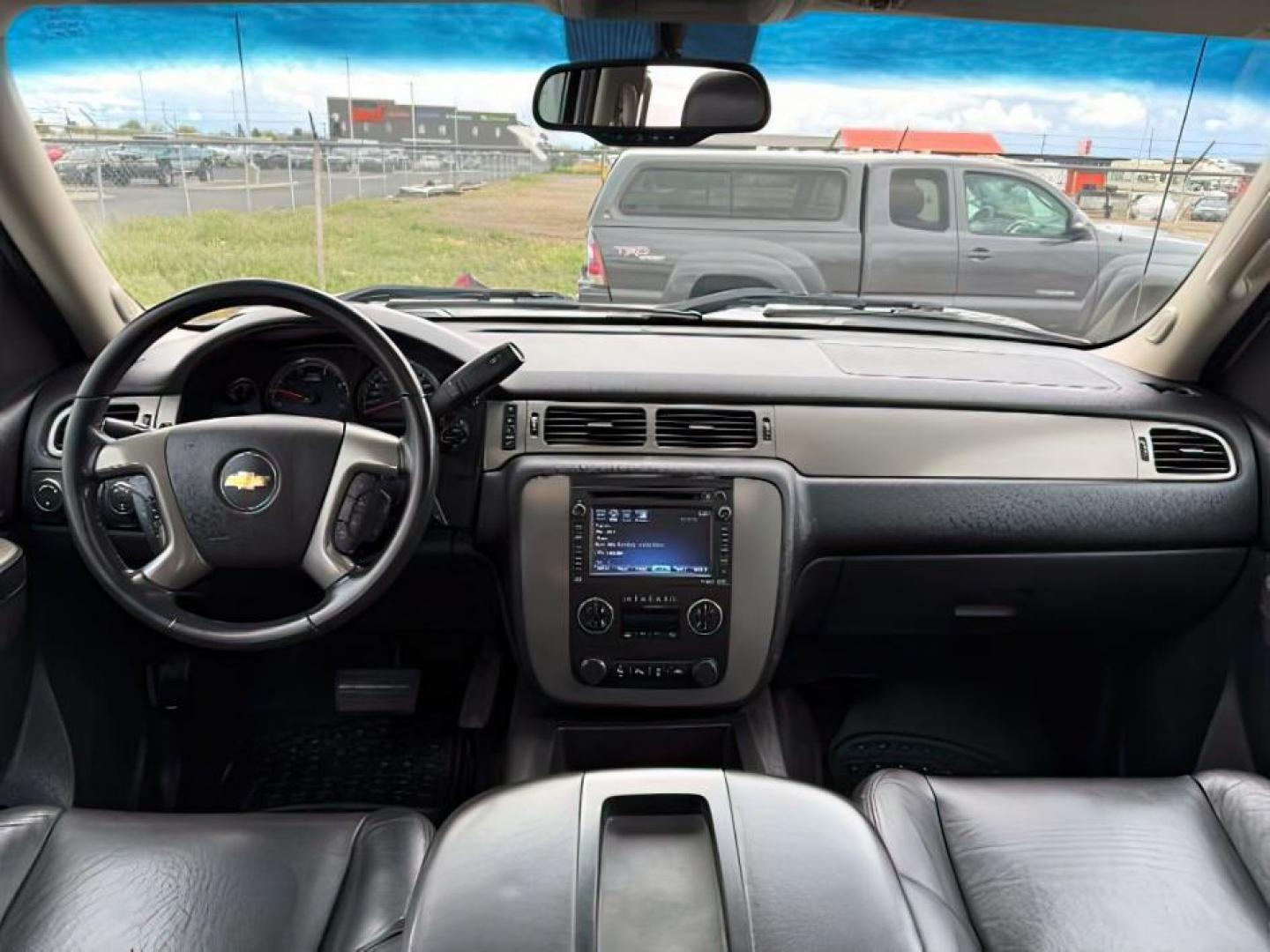 2014 Summit White /Ebony Chevrolet Silverado 2500HD LTZ (1GC1KYE8XEF) with an Duramax 6.6L V-8 diesel direct injection engine, AUTOMATIC transmission, located at 1235 N Woodruff Ave., Idaho Falls, 83401, (208) 523-1053, 43.507172, -112.000488 - At Timberline Auto, finding a great deal on your next vehicle is always easy! Our experienced sales staff's goal is to help find you the right vehicle at the right price! Our knowledgeable finance department has options for almost any credit score. We offer extended service contract options to prote - Photo#19