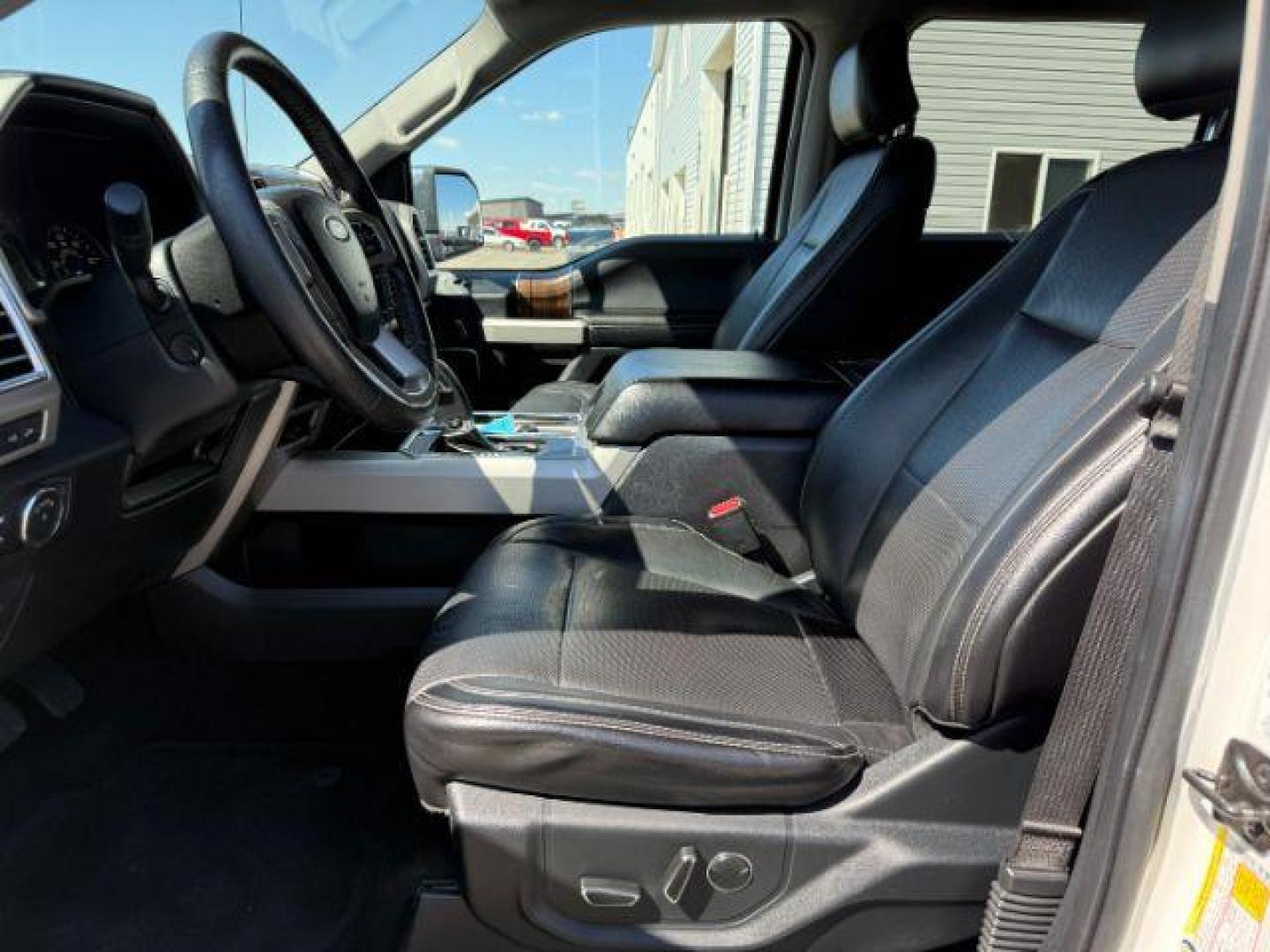 2016 Oxford White /Black Ford F-150 LARIAT (1FTEW1EG8GF) with an EcoBoost 3.5L V-6 gasoline direct injection engine, AUTOMATIC transmission, located at 1235 N Woodruff Ave., Idaho Falls, 83401, (208) 523-1053, 43.507172, -112.000488 - At Timberline Auto, finding a great deal on your next vehicle is always easy! Our experienced sales staff's goal is to help find you the right vehicle at the right price! Our knowledgeable finance department has options for almost any credit score. We offer extended service contract options to prote - Photo#10