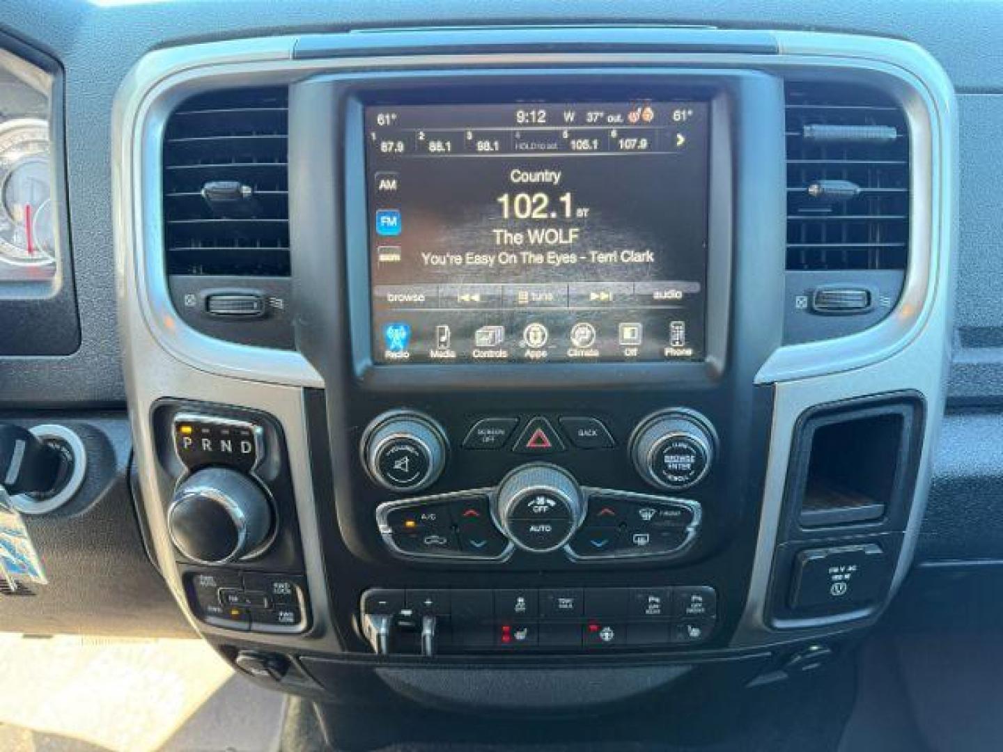 2017 GRAY /Diesel Gray/Black Ram 1500 Big Horn Crew Cab 4x4 5'7 Box (1C6RR7LM7HS) with an EcoDiesel 3L V-6 diesel direct injection engine, AUTOMATIC transmission, located at 1235 N Woodruff Ave., Idaho Falls, 83401, (208) 523-1053, 43.507172, -112.000488 - At Timberline Auto, finding a great deal on your next vehicle is always easy! Our experienced sales staff's goal is to help find you the right vehicle at the right price! Our knowledgeable finance department has options for almost any credit score. We offer extended service contract options to prote - Photo#13