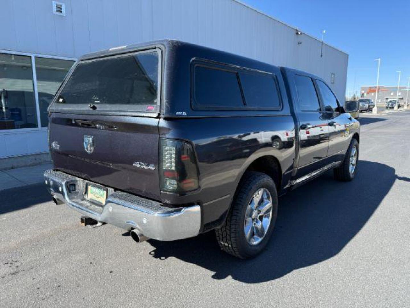 2017 GRAY /Diesel Gray/Black Ram 1500 Big Horn Crew Cab 4x4 5'7 Box (1C6RR7LM7HS) with an EcoDiesel 3L V-6 diesel direct injection engine, AUTOMATIC transmission, located at 1235 N Woodruff Ave., Idaho Falls, 83401, (208) 523-1053, 43.507172, -112.000488 - At Timberline Auto, finding a great deal on your next vehicle is always easy! Our experienced sales staff's goal is to help find you the right vehicle at the right price! Our knowledgeable finance department has options for almost any credit score. We offer extended service contract options to prote - Photo#5